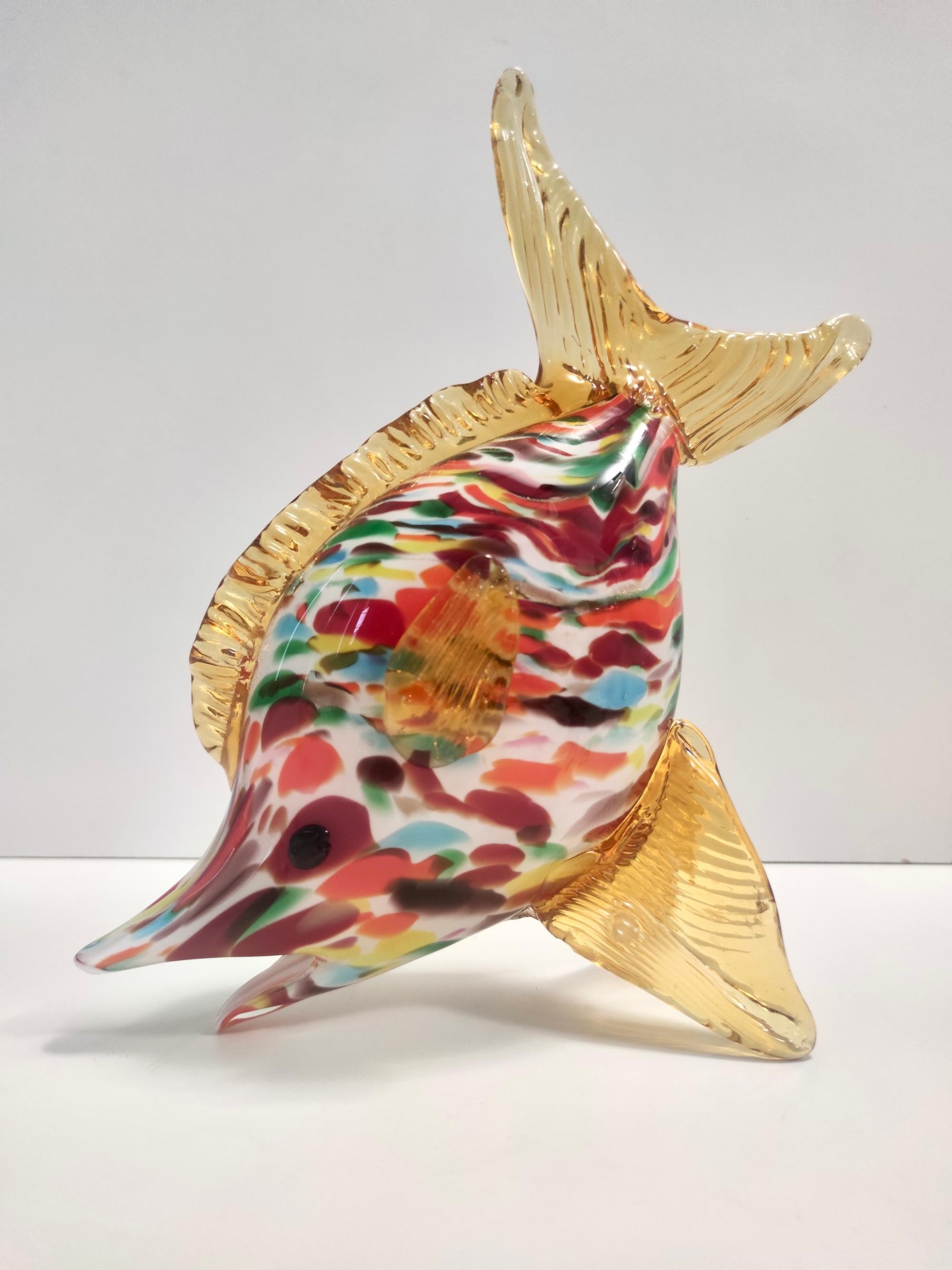 Italian Vintage Multicolored Murano Glass Fish Decorative Figurine by Fratelli Toso For Sale