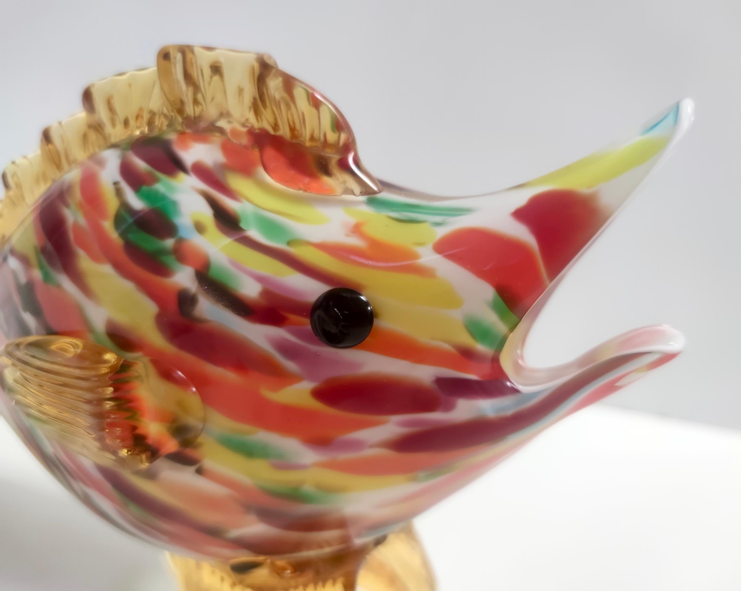 Vintage Multicolored Murano Glass Fish Decorative Figurine by Fratelli Toso For Sale 3