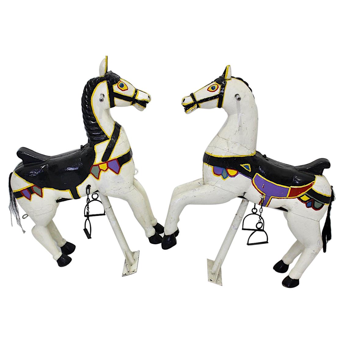 Antiguo Par Vintage Multicolor de Caballos de Carrusel de Madera Austria, circa 1890