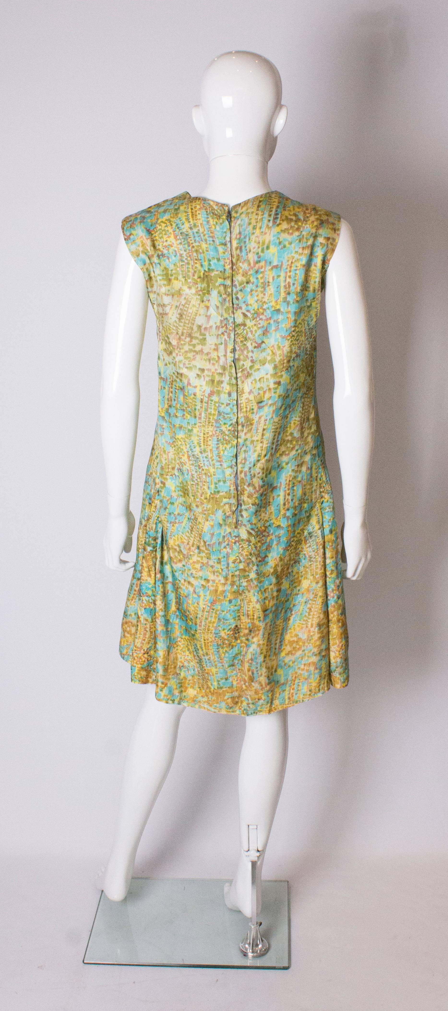 Vintage Multicolour Silk Shift Dress In Good Condition For Sale In London, GB