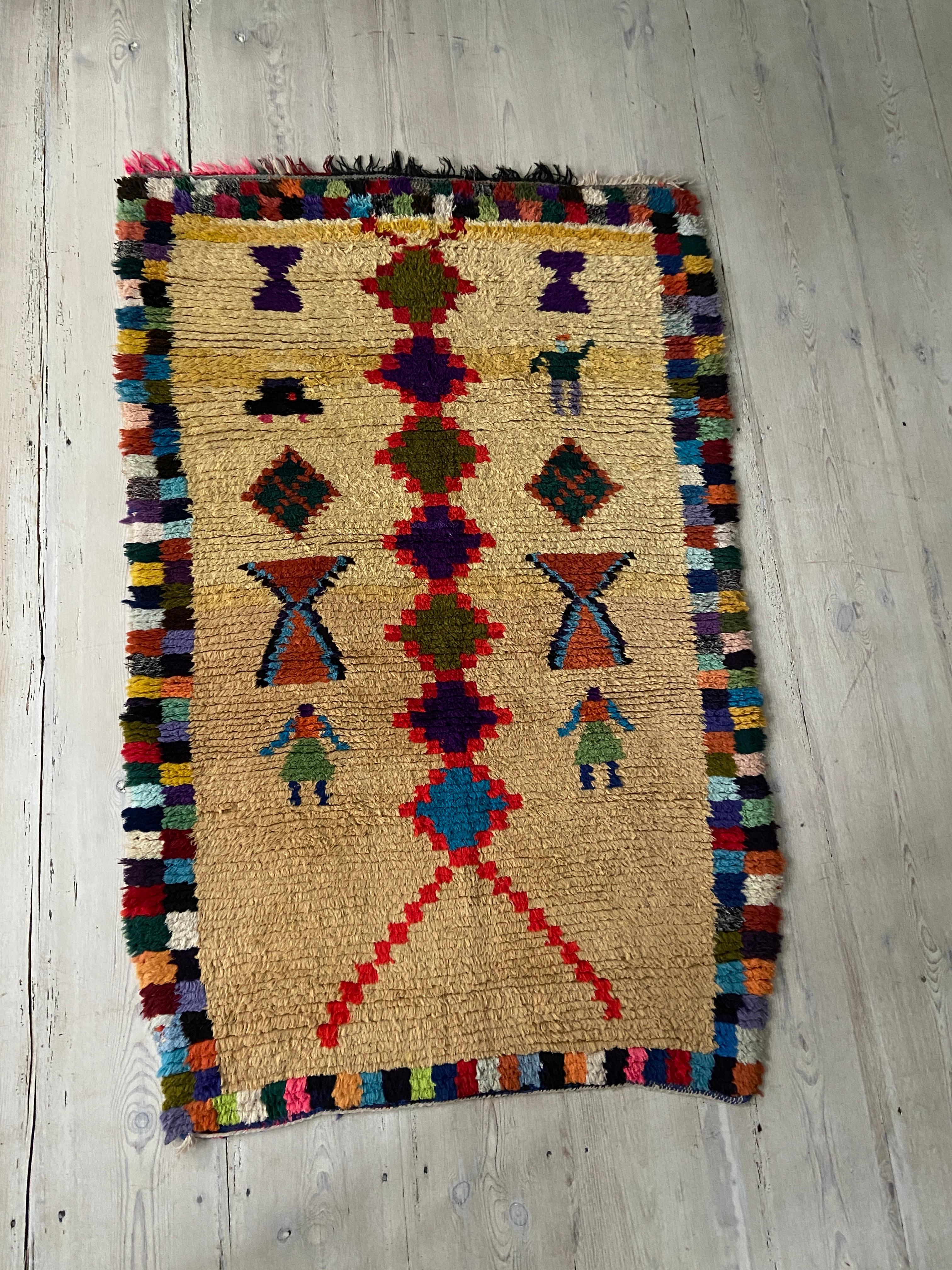 Moroccan Vintage Multicoloured Middle Atlas Rug with Playful Details, Morocco For Sale
