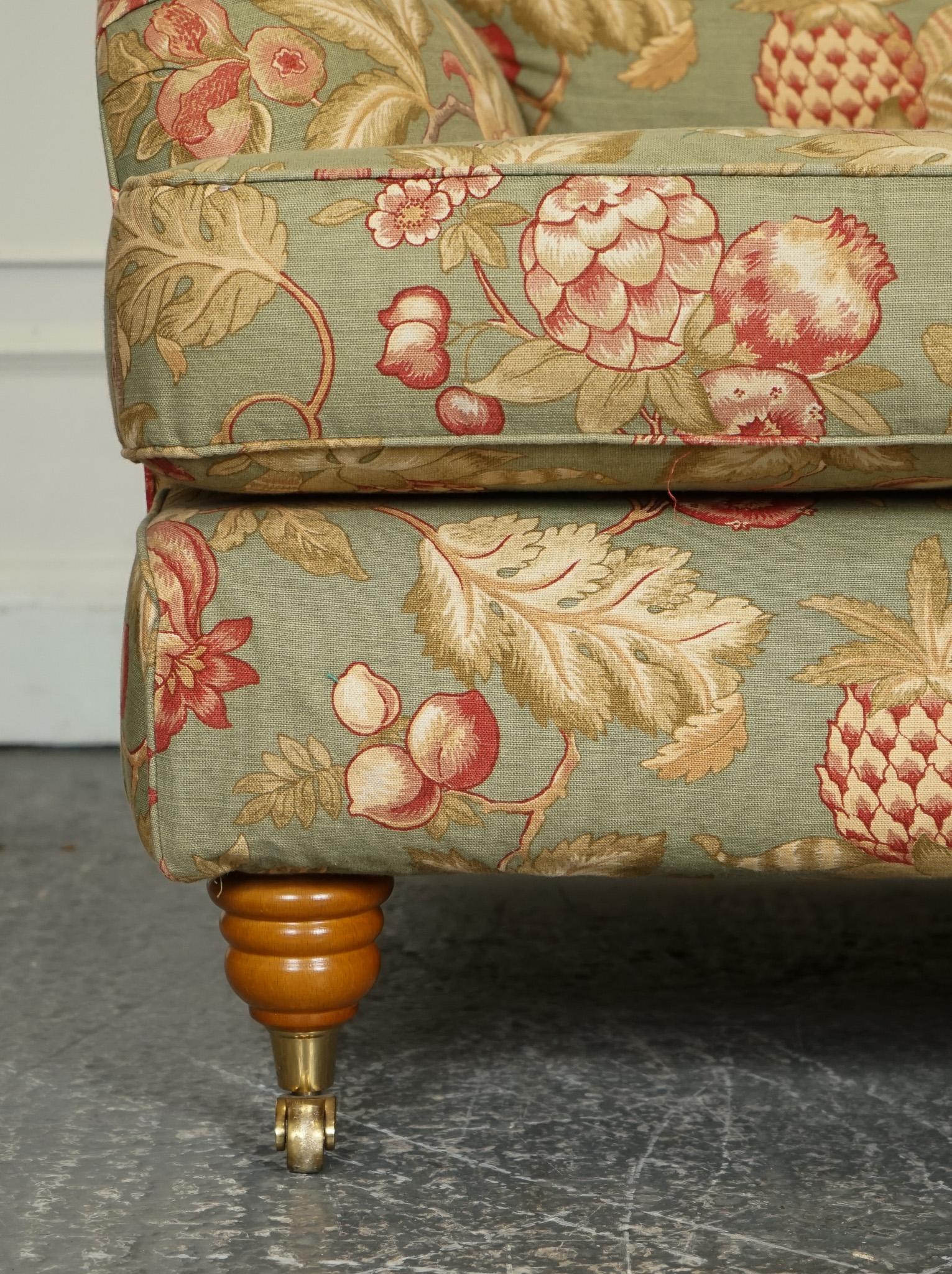 VINTAGE MULTIYORK COUNTRY HOUSE FABRiC FLORAL TWO TO THREE SEATER SOFA 1