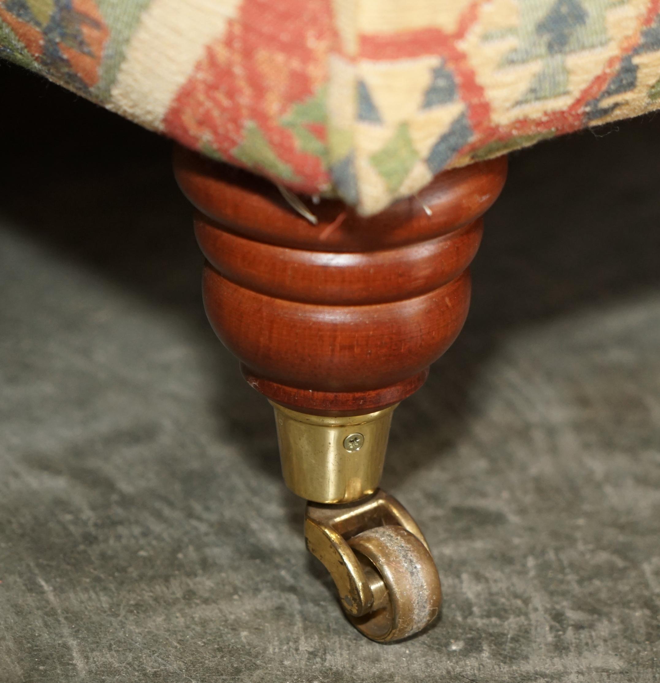 Vintage Multiyork Kilim Upholstered Howard & Son's Style Armchair & Sofa Suite 9