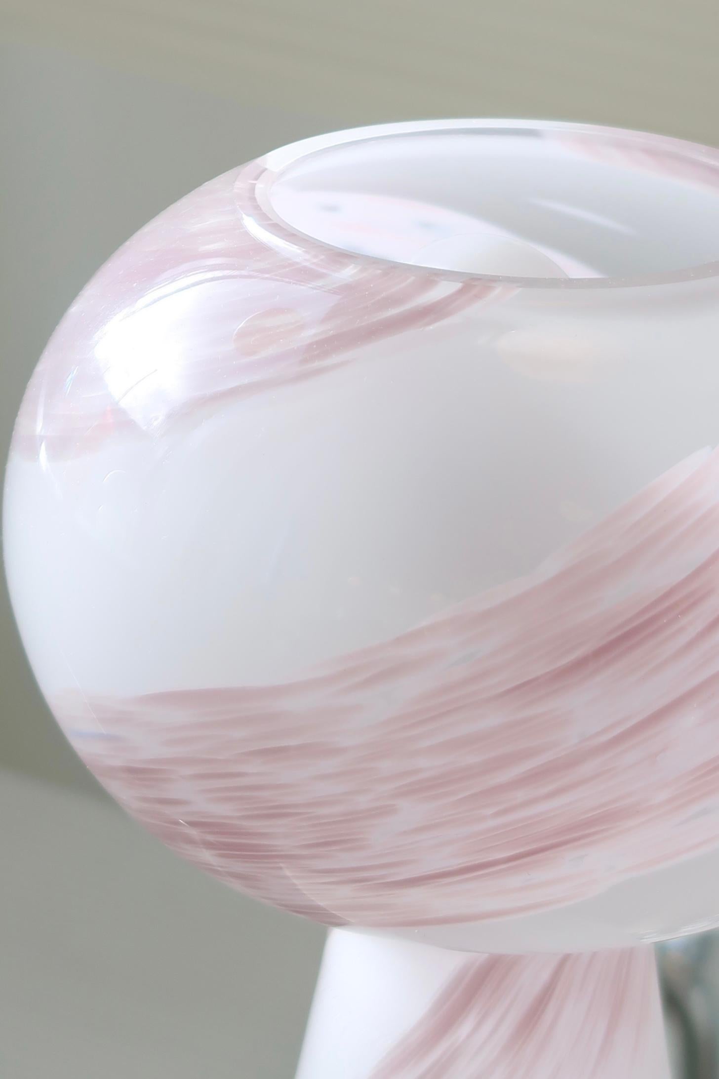 Late 20th Century Vintage Murano 1970s Rose Pink Swirl Rare Shaped Table Lamp For Sale