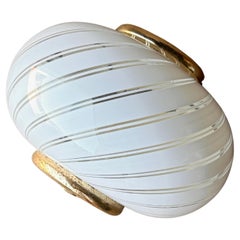 Applique murale vintage en verre de Murano blanc soufflé à la bouche en forme de tourbillon, années 1970