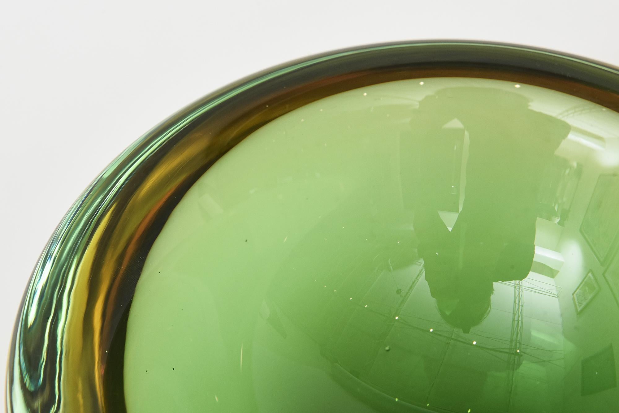 Vintage Murano Alessandro Mandruzzato Sommerso Glass Geode Bowl Green, Amber  In Good Condition For Sale In North Miami, FL
