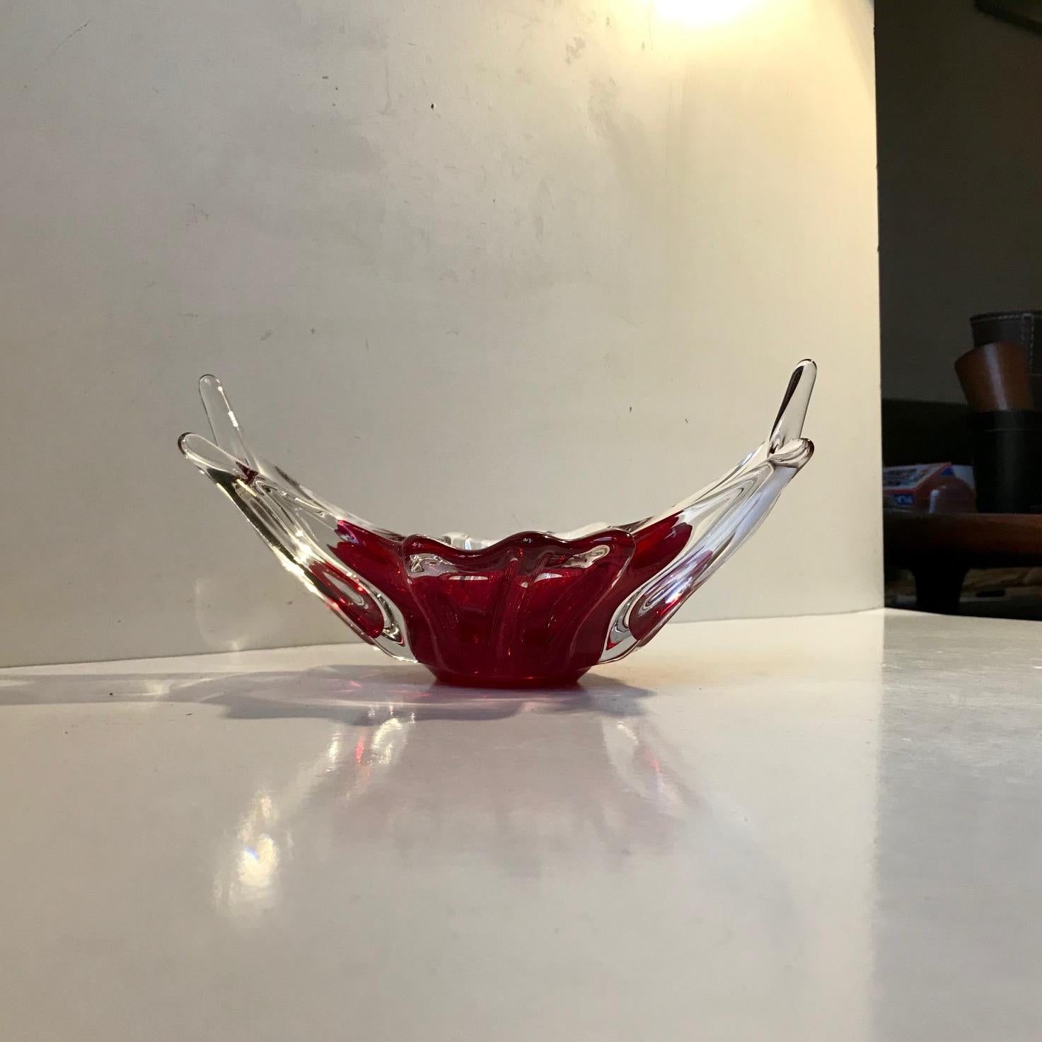 Mid-Century Modern Vintage Murano Art Glass Bowl by Fratelli Toso, 1960s For Sale