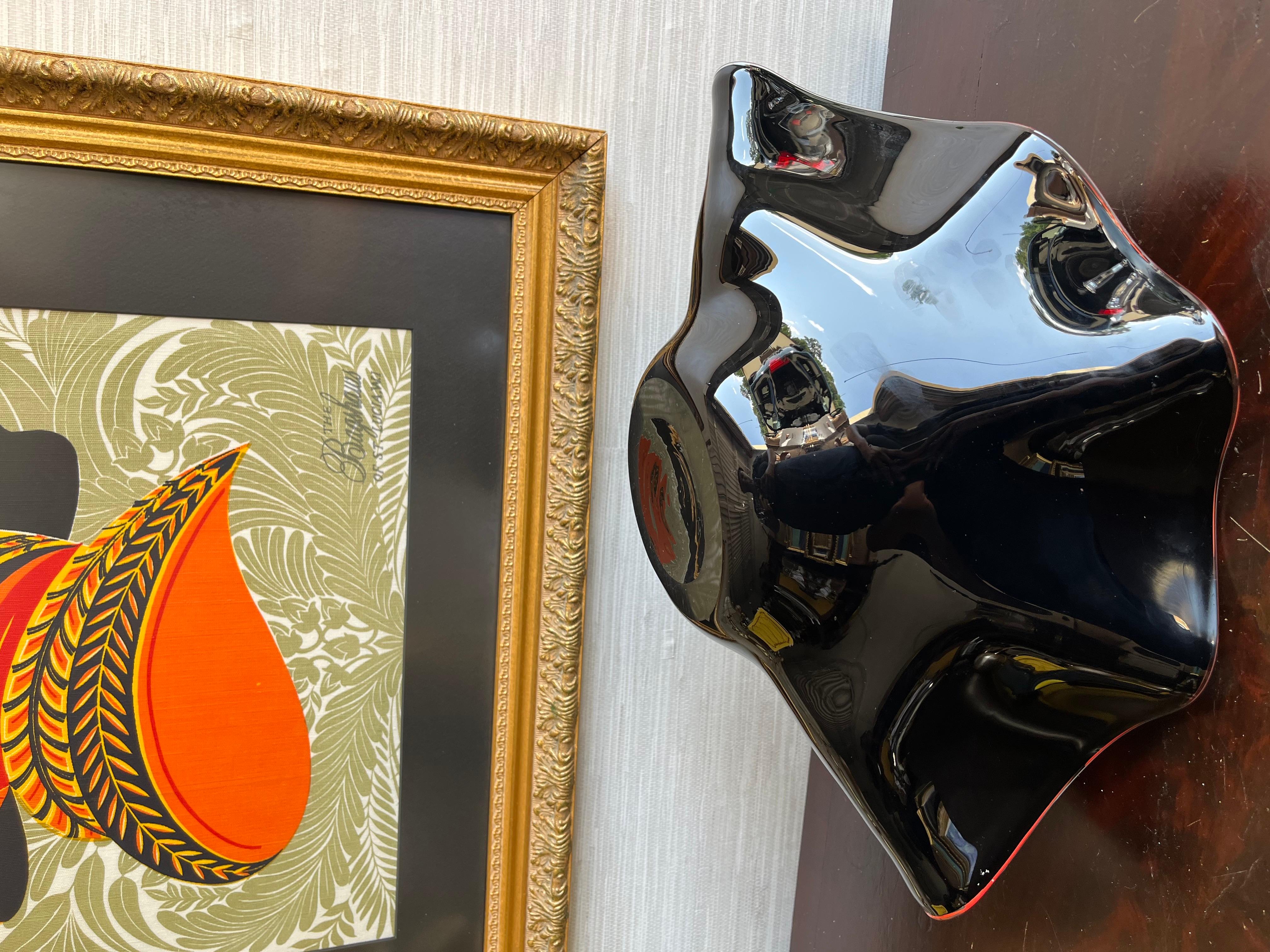 20ième siècle Vintage Murano Art Glass Clam Shaped Black Orange Bowl (bol orange noir en forme de palourde) en vente