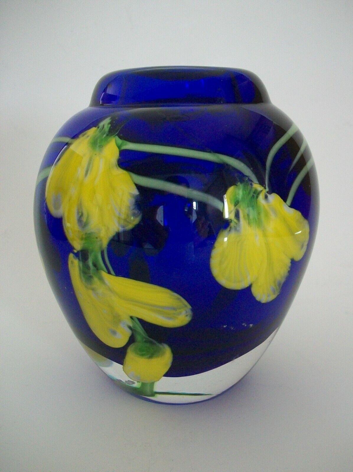 Hand-Crafted Vintage Murano Art Glass 'Laburnum' Paperweight Vase, Italy, Circa 1970's For Sale
