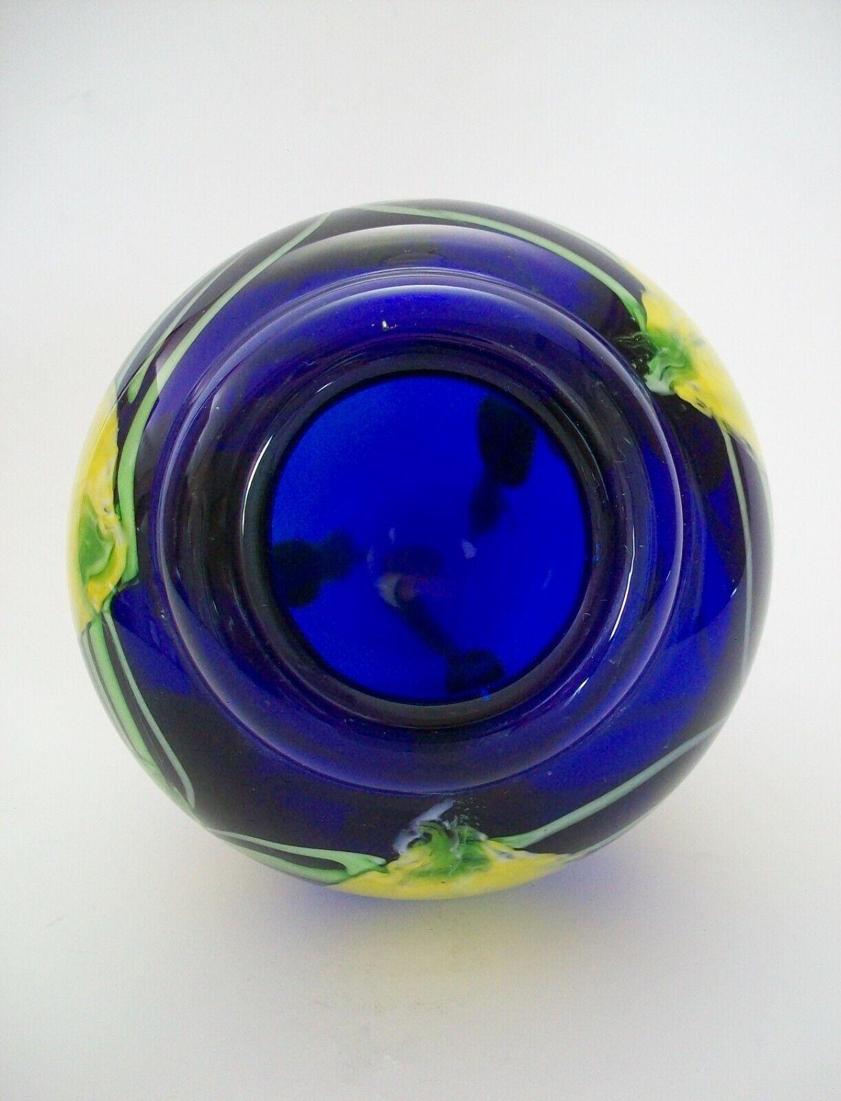 Verre d'art Vase presse-papiers Laburnum en verre d'art de Murano vintage, Italie, vers les années 1970 en vente
