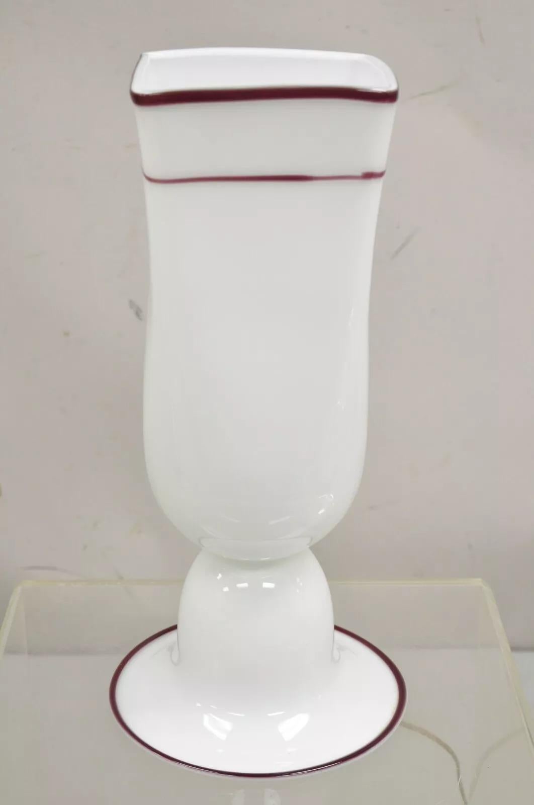 Lampe de bureau tulipe blanche moderne italienne du milieu du siècle dernier en verre d'art de Murano en vente 3