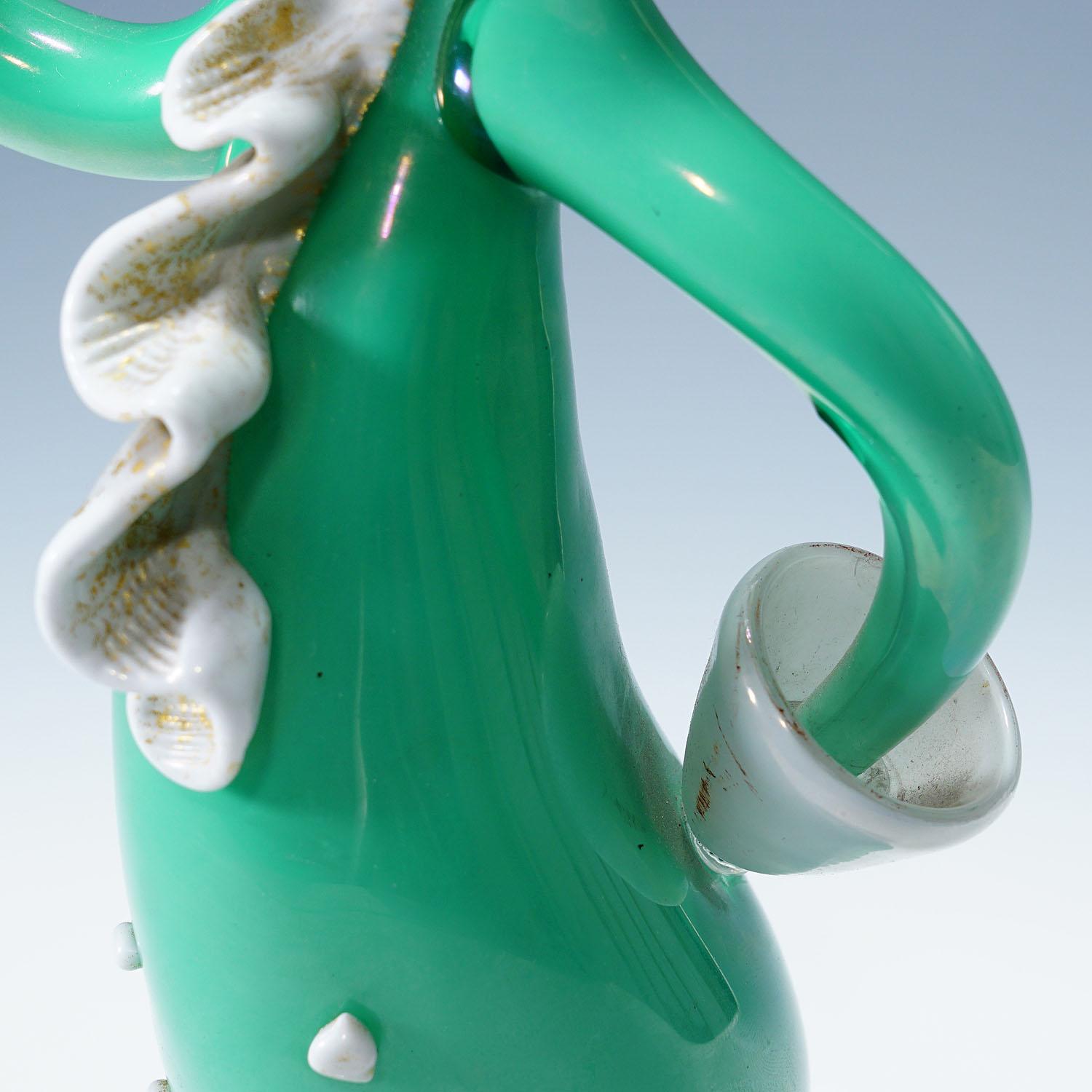 20th Century Vintage Murano Art Glass Sculpture of a Venetian Carnivalist, Seguso ca. 1940s For Sale