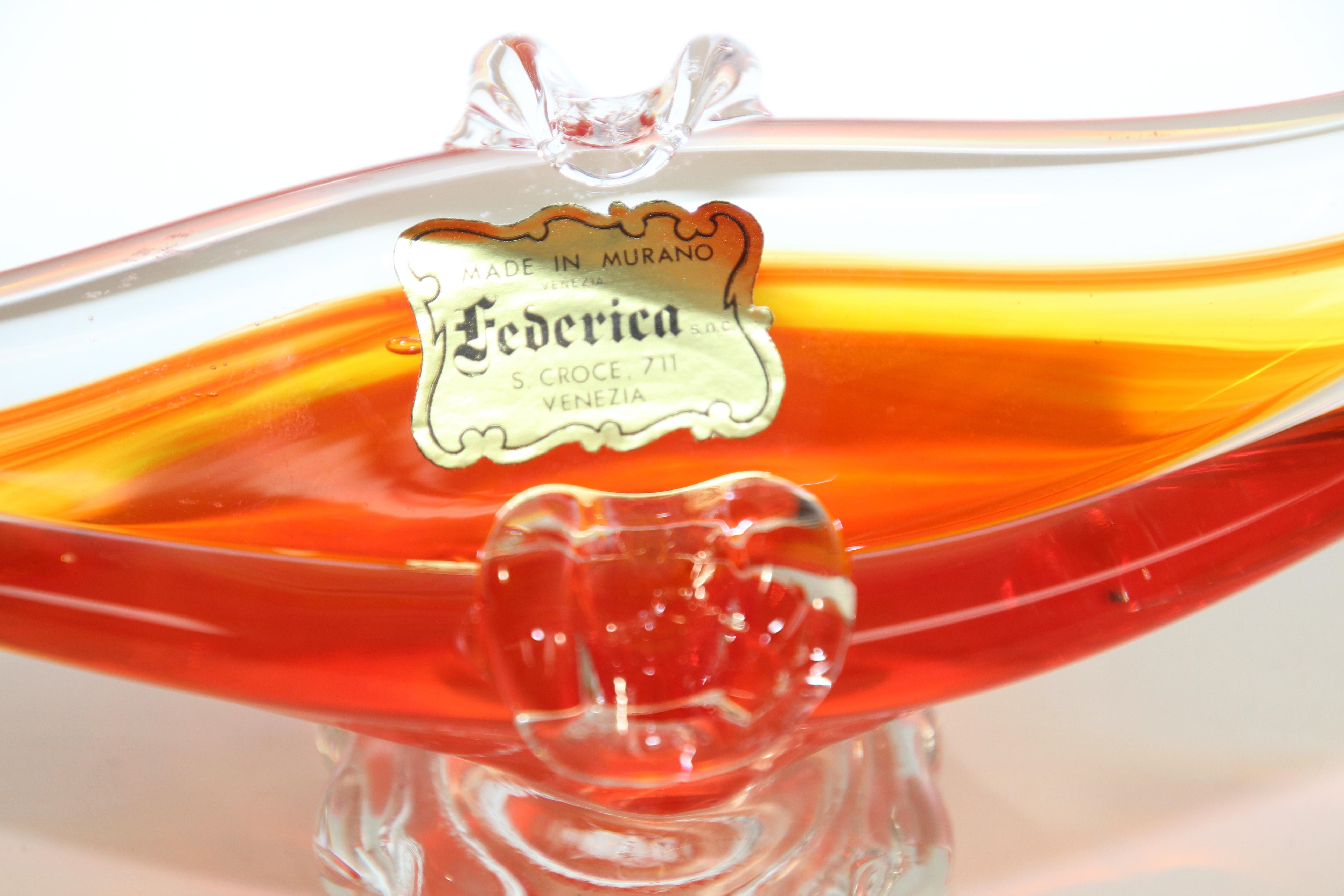 Hand-Crafted Vintage Italian Murano Art Glass Ashtrays Venetian Sculpture of Gondolas For Sale
