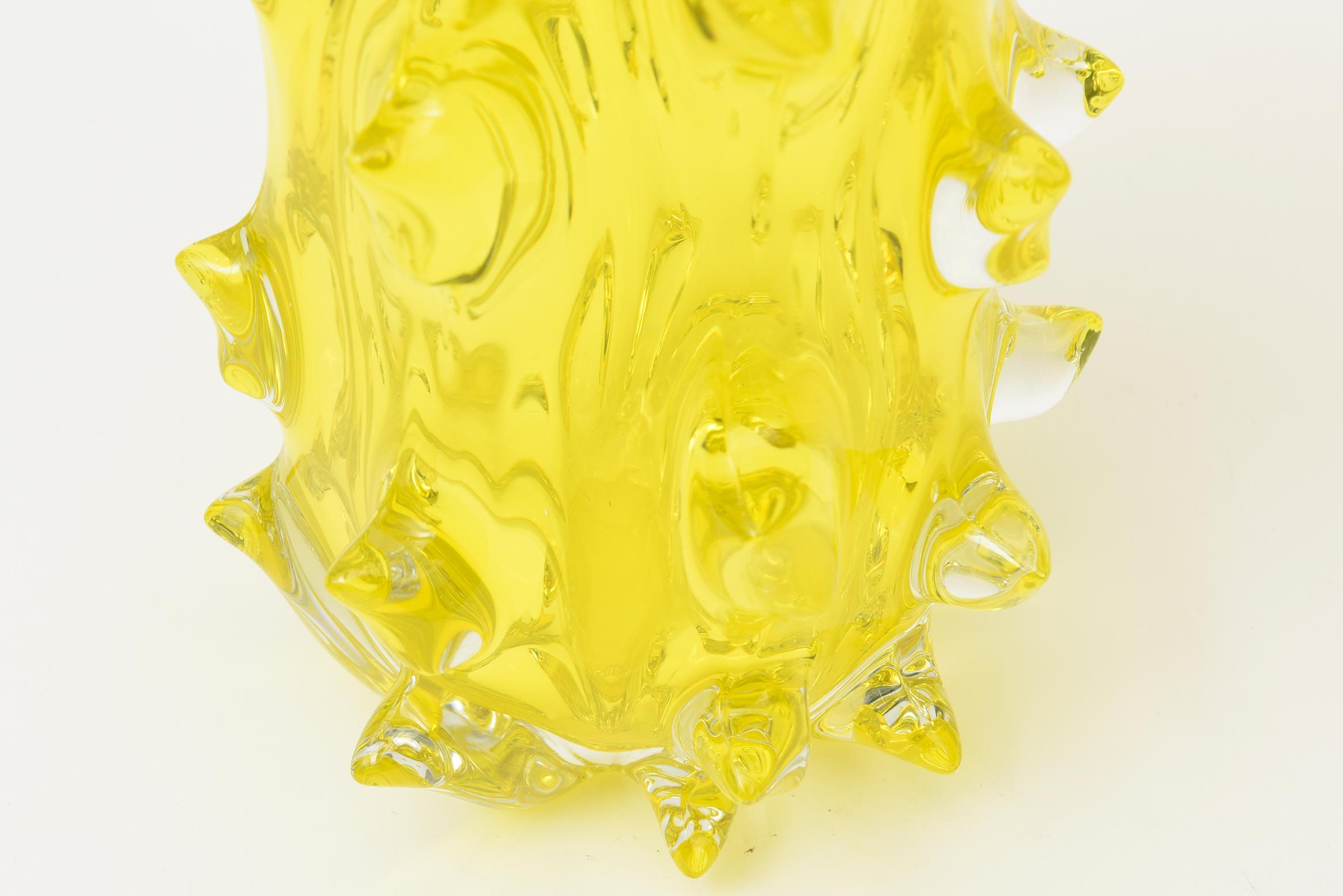 Barovier&Toso Giallo d'epoca con appendici e sporgenze, vaso MCM di Murano in vendita 3