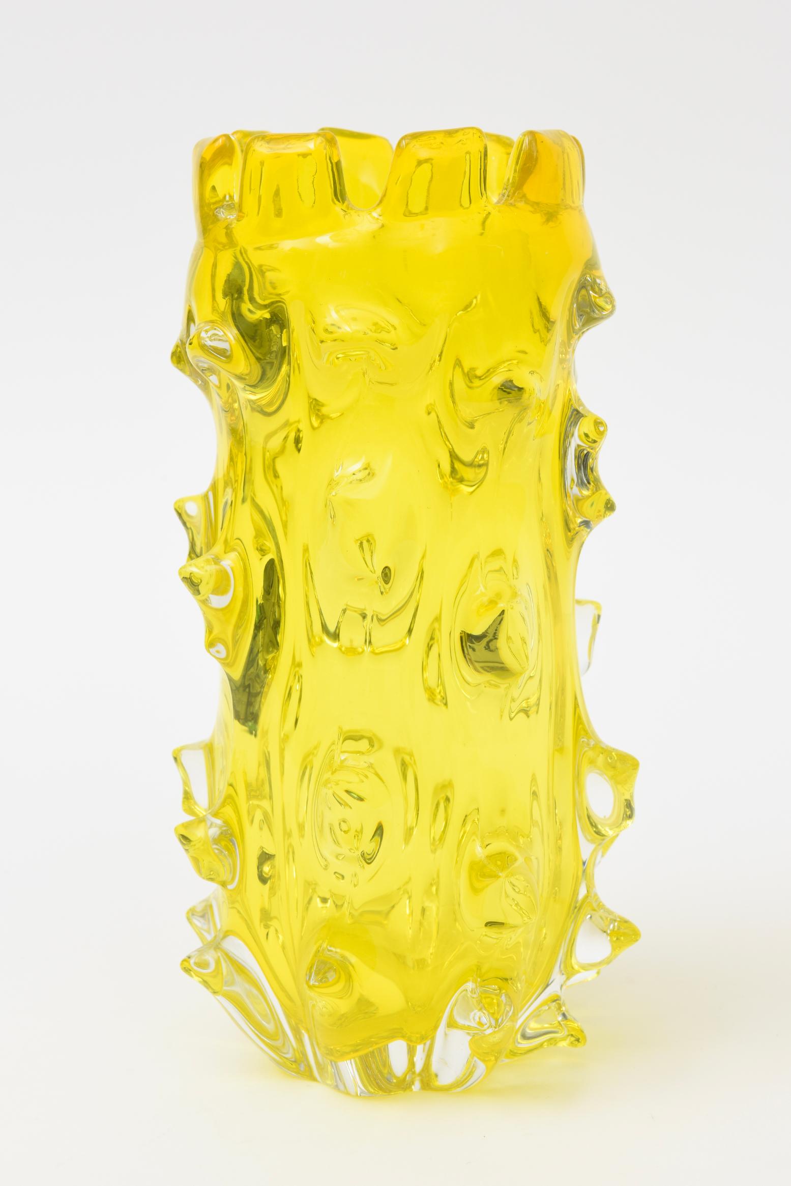 Barovier&Toso Giallo d'epoca con appendici e sporgenze, vaso MCM di Murano in vendita 2