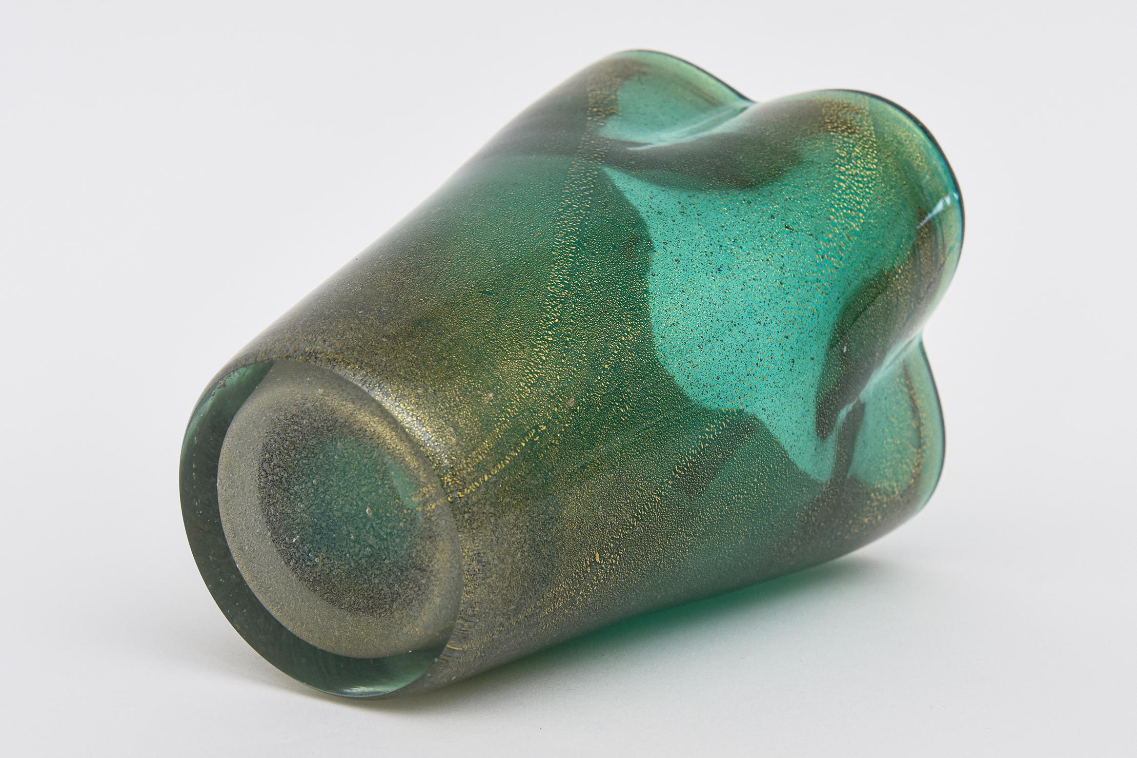 Vase vintage en verre de Murano Barovier et Toso vert de mer, émeraude et aventurine dorée en vente 3