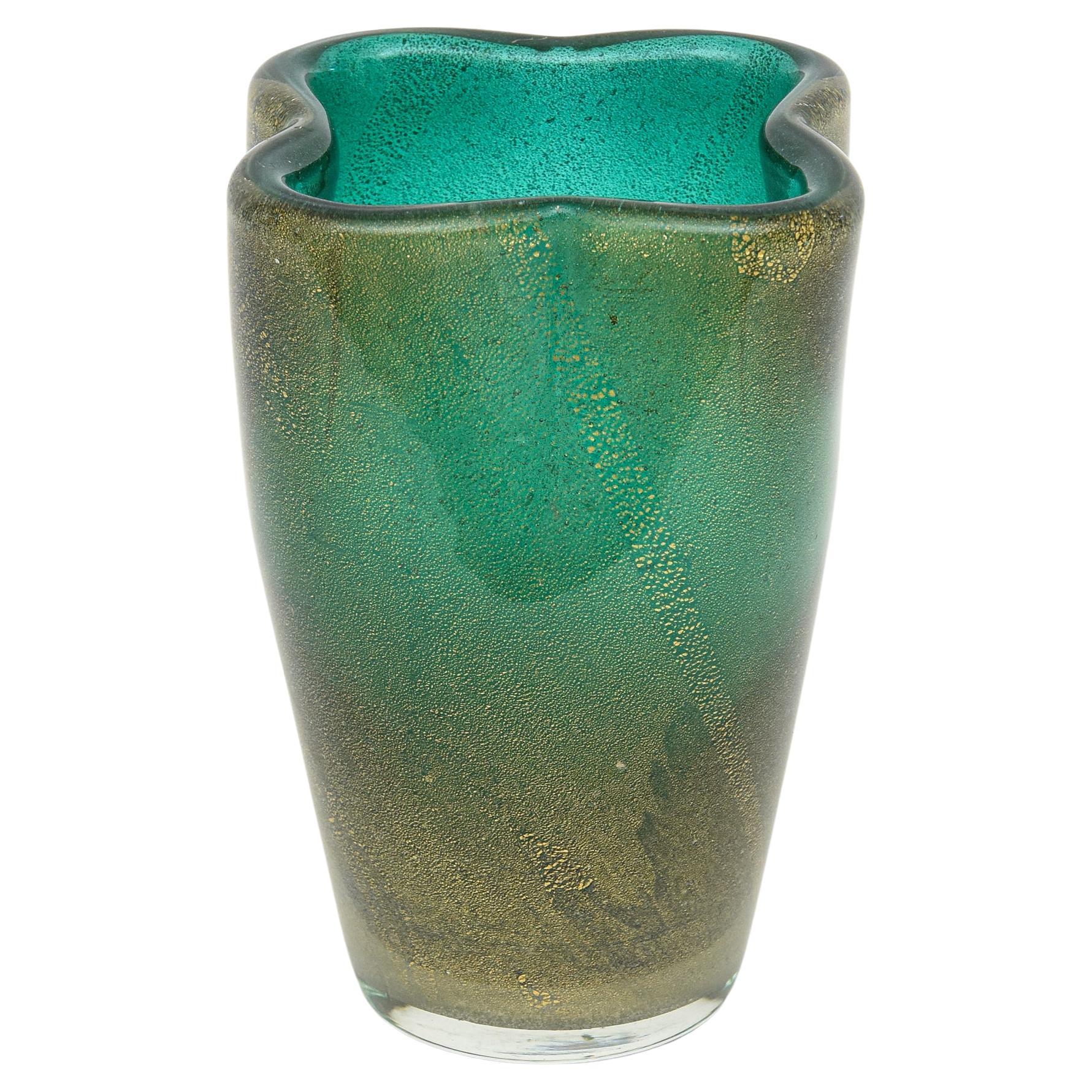 Vase vintage en verre de Murano Barovier et Toso vert de mer, émeraude et aventurine dorée en vente