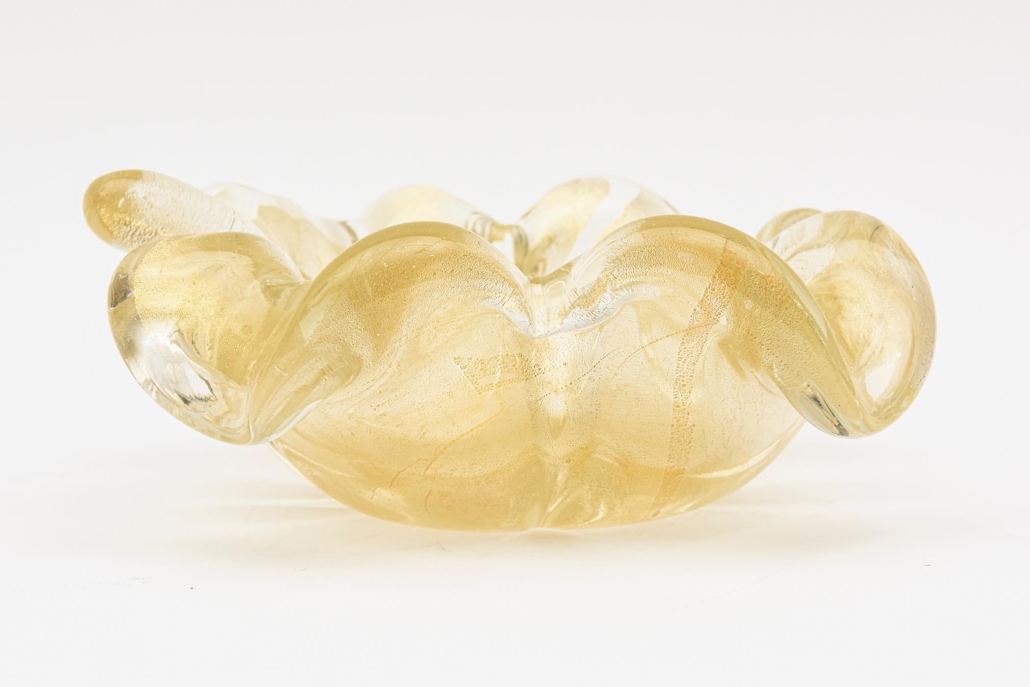Vintage Murano Barovier Gold Aventurin Glas Schale Klee, Blume Form mit Stem im Zustand „Gut“ im Angebot in North Miami, FL