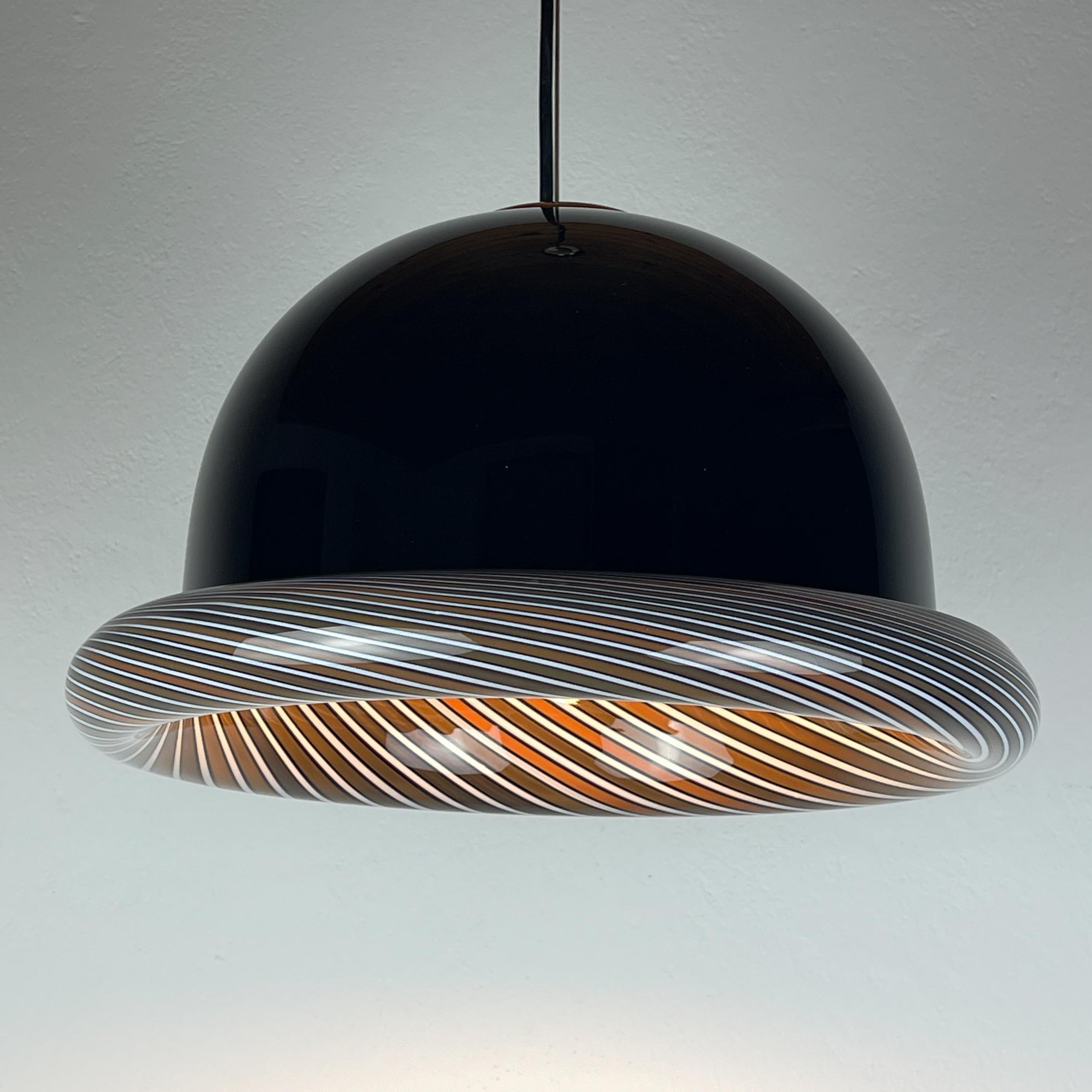 Lampe suspendue vintage Murano noir, Italie 1960s Bon état - En vente à Miklavž Pri Taboru, SI