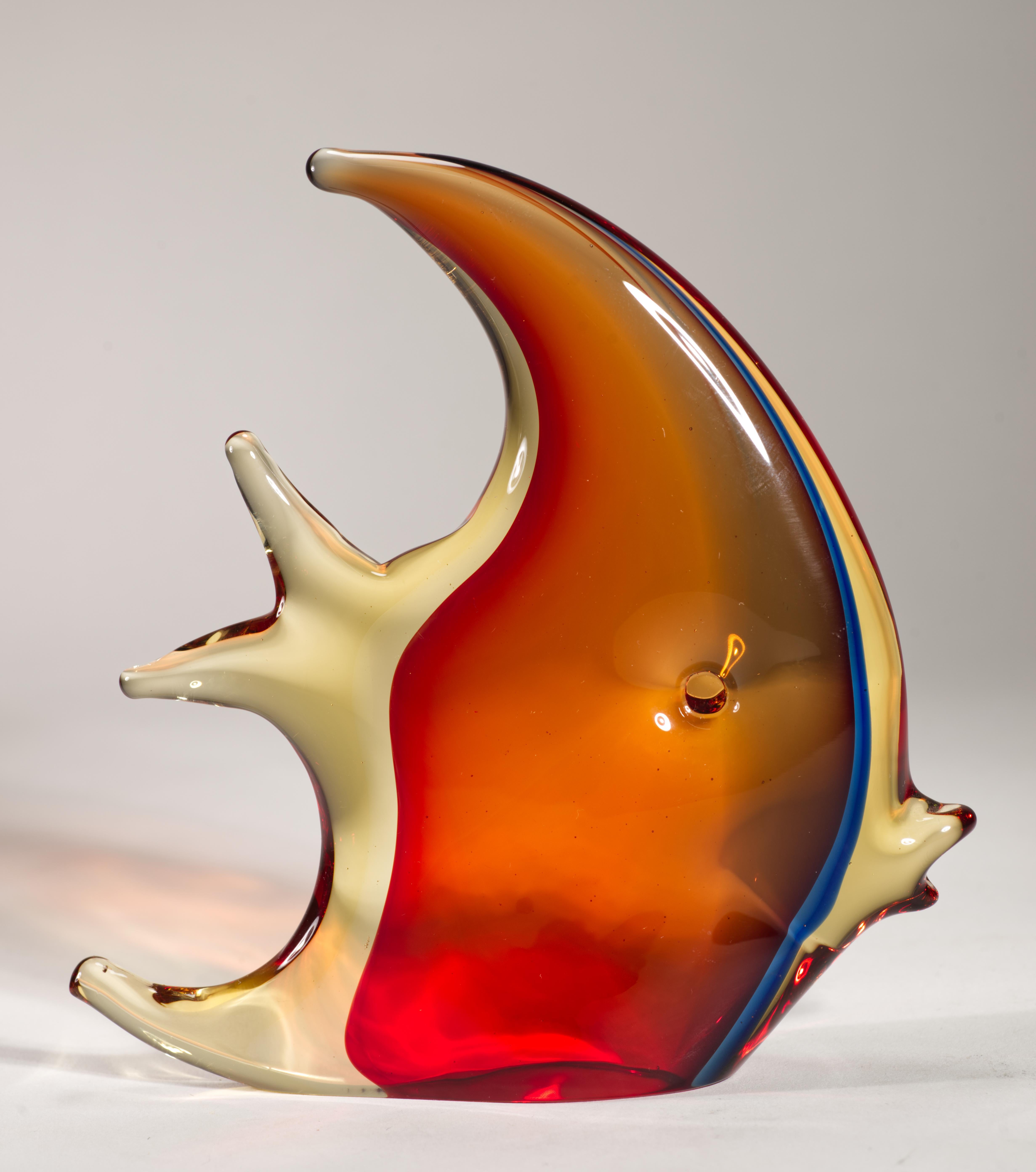 Vintage Murano-Fisch-Skulptur aus Bordeauxroter Sommerso-Fisch-Skulptur (Italienisch) im Angebot