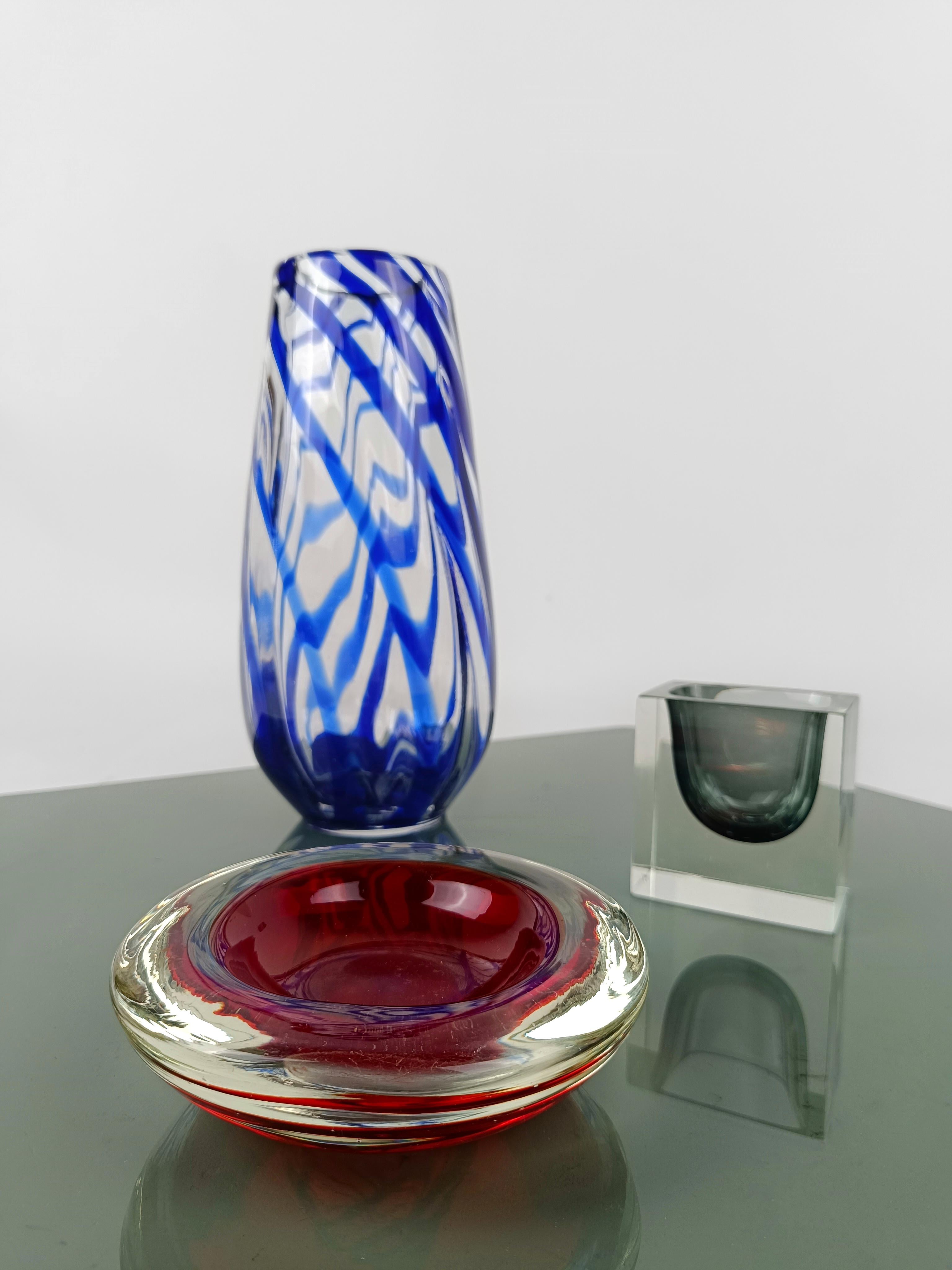 Italian Vintage Murano Bowl / Ashtray in Sommerso Glass in the style of Flavio Poli 1960 For Sale