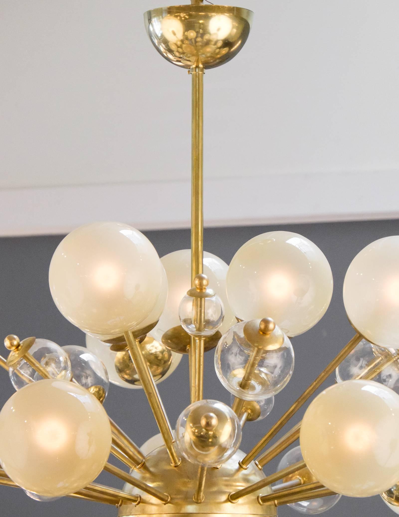 Vintage Murano Brass Sputnik Chandelier with Champagne Globes For Sale 2