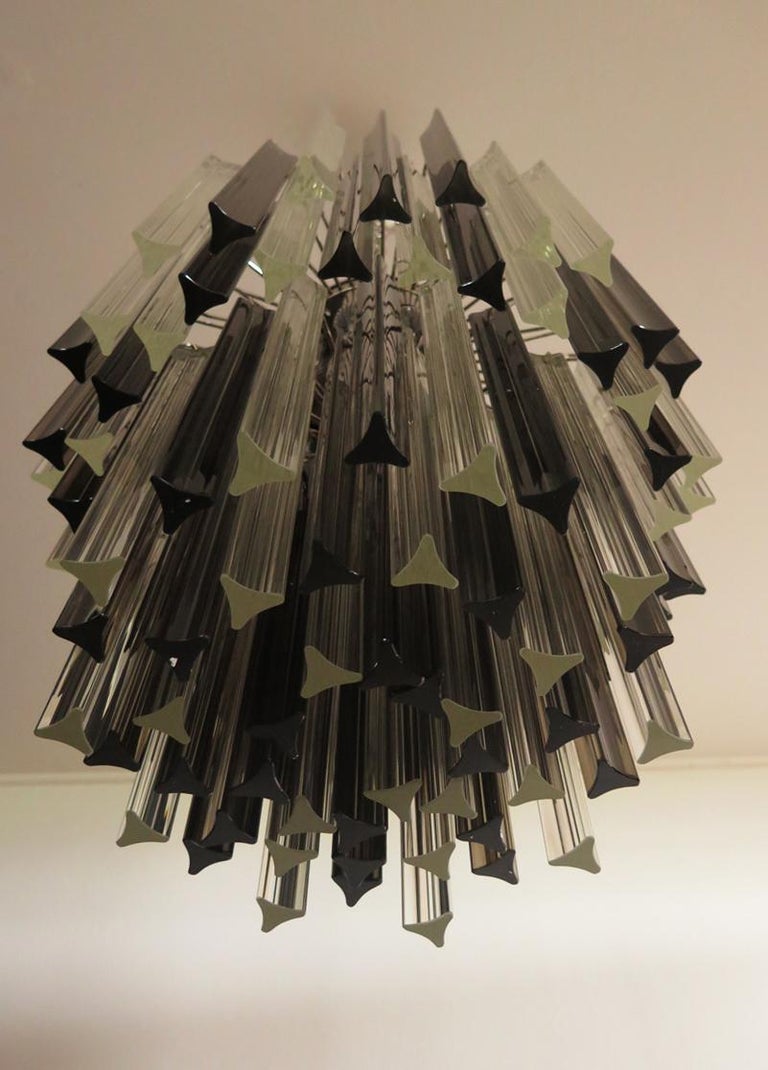 Vintage Murano Chandelier, 107 Prism Triedri, Trasparent and Smoked For Sale 1