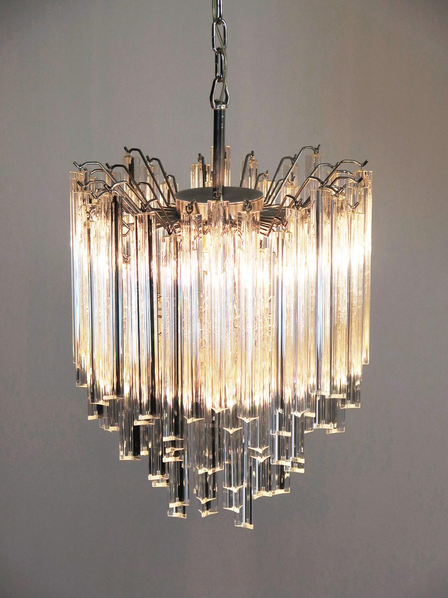 20th Century Vintage Murano chandelier – 92 trasparent prism triedri For Sale