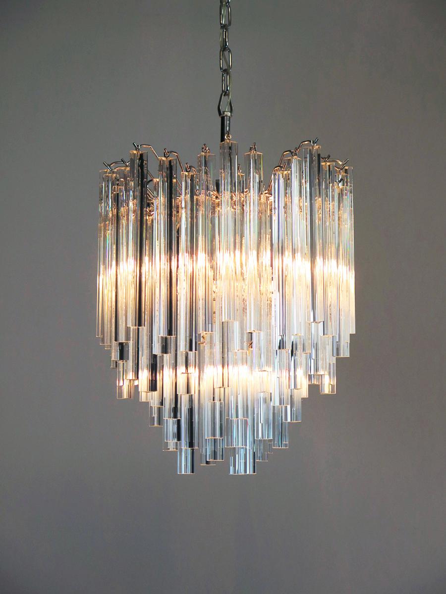 Art Glass Vintage Murano chandelier – 92 trasparent prism triedri For Sale