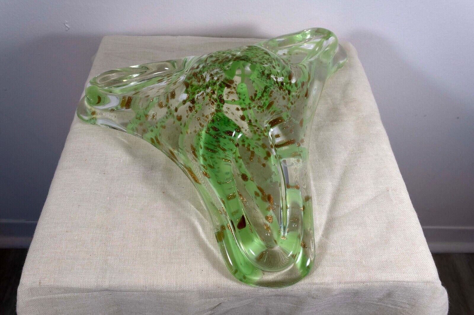 Vintage Murano Clear and Green with Gold Speckles Freeform Art Glass Bowl For Sale 5