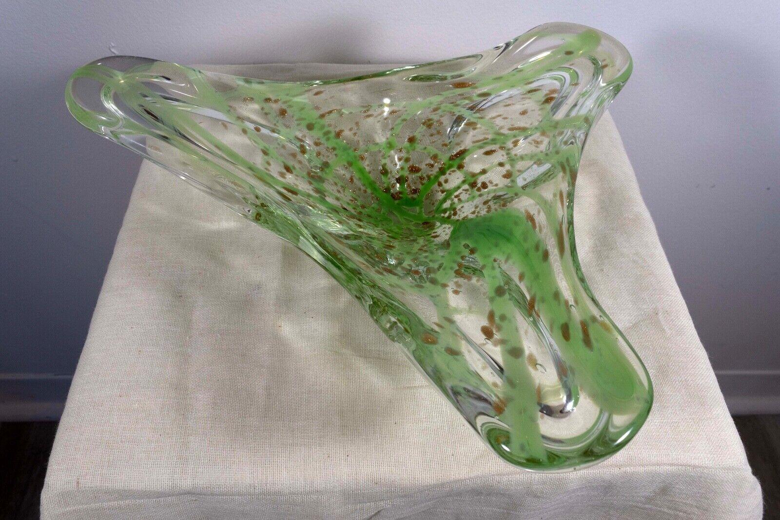 Vintage Murano Clear and Green with Gold Speckles Freeform Art Glass Bowl For Sale 4