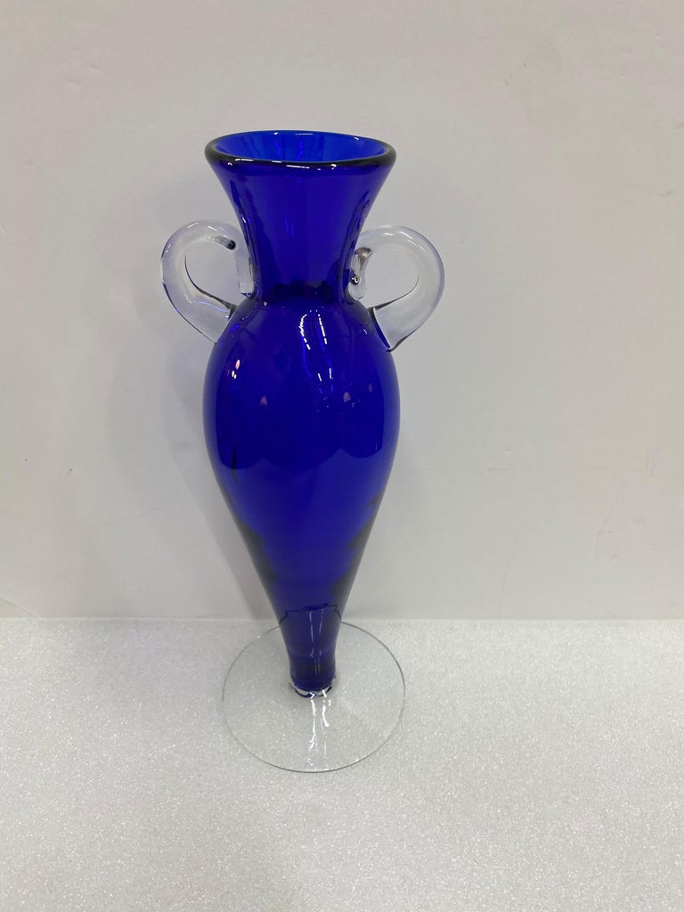 Mid-Century Modern Vintage Murano Cobalt Blue Glass Flower Vase For Sale