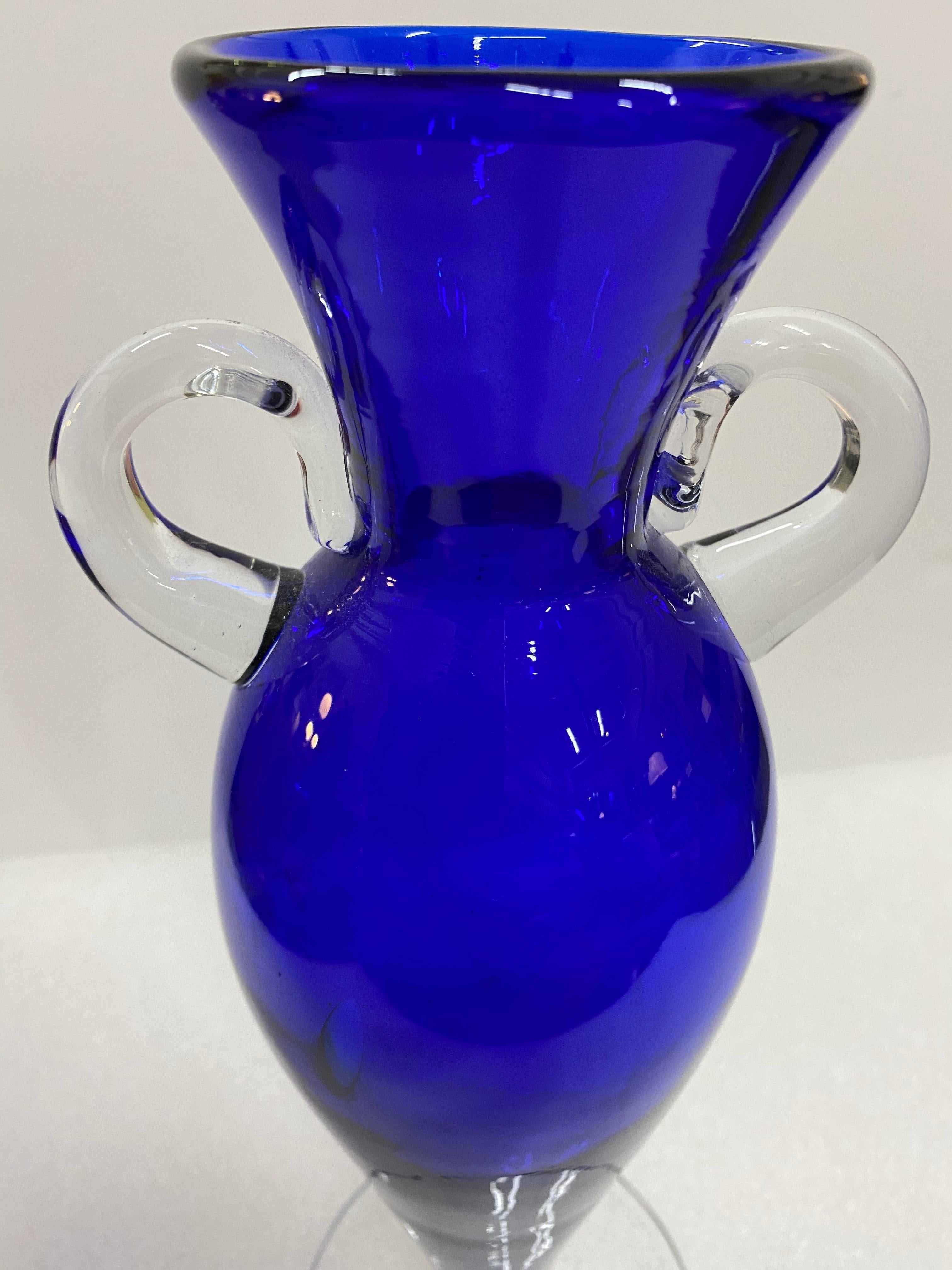 Vintage Murano Cobalt Blue Glass Flower Vase In Good Condition In Haddonfield, NJ