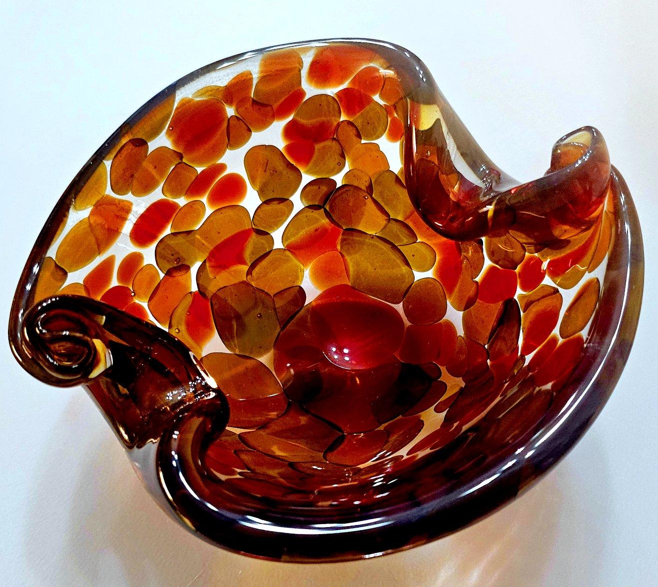 Vintage Murano Glass a Pentoni (spots) Bowl, Shell Motif For Sale 3