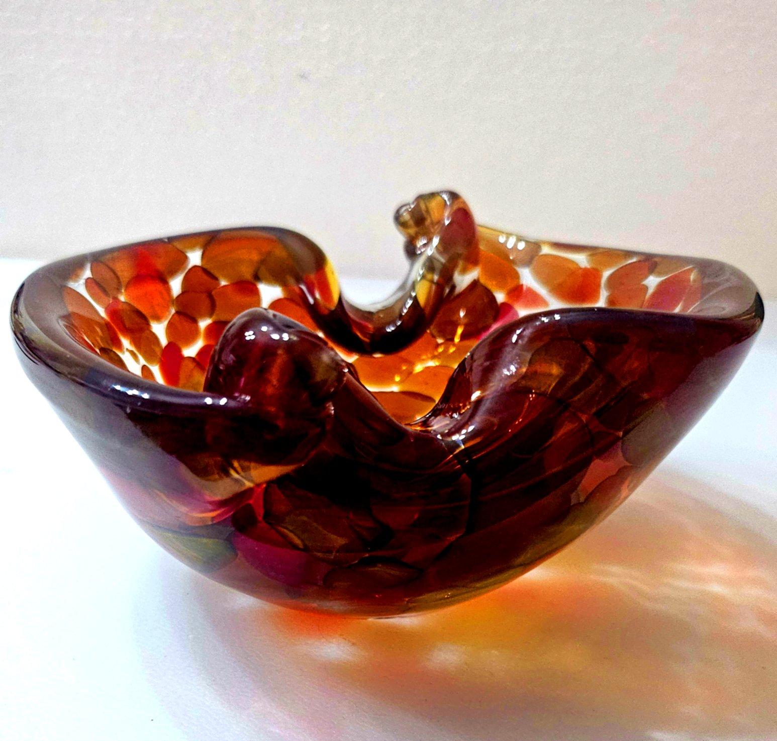 Vintage Murano Glass a Pentoni (spots) Bowl, Shell Motif For Sale 5