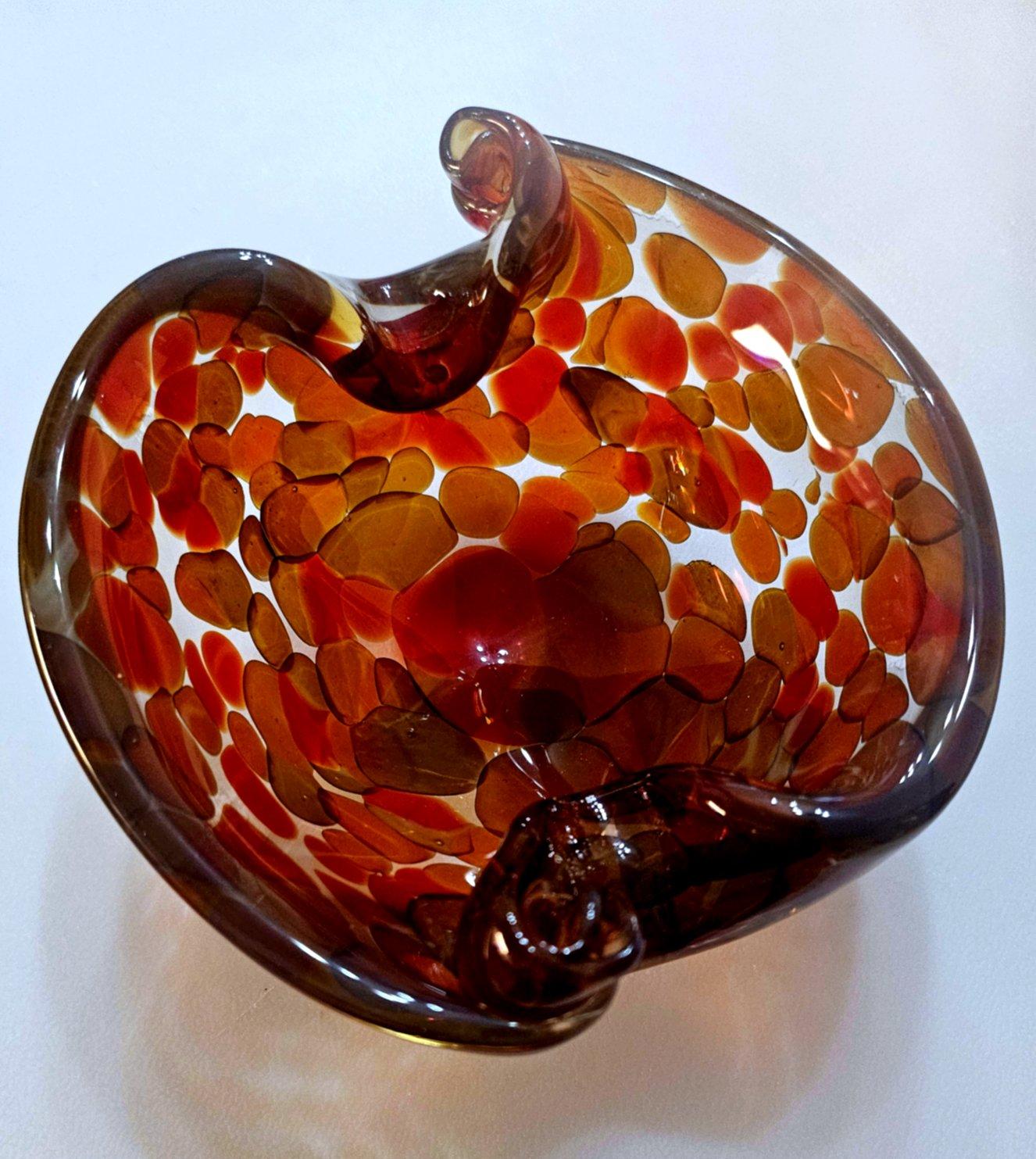 Vintage Murano Glass a Pentoni (spots) Bowl, Shell Motif For Sale 2