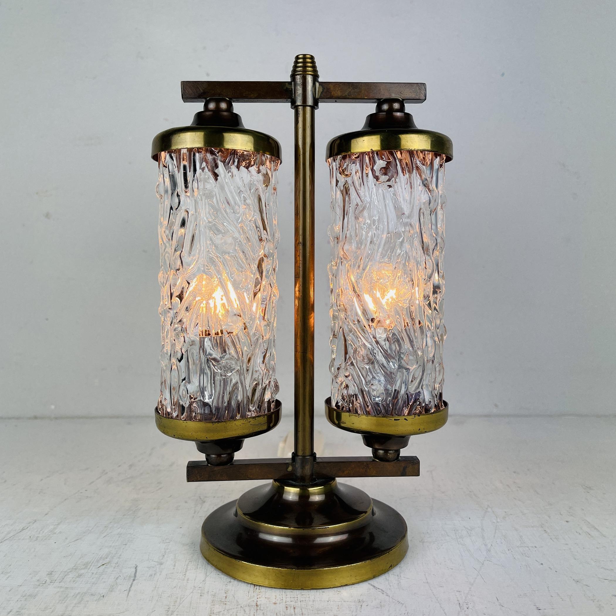 Mid-Century Modern Lampe de bureau vintage en verre de Murano et laiton, Italie, années 1960 en vente