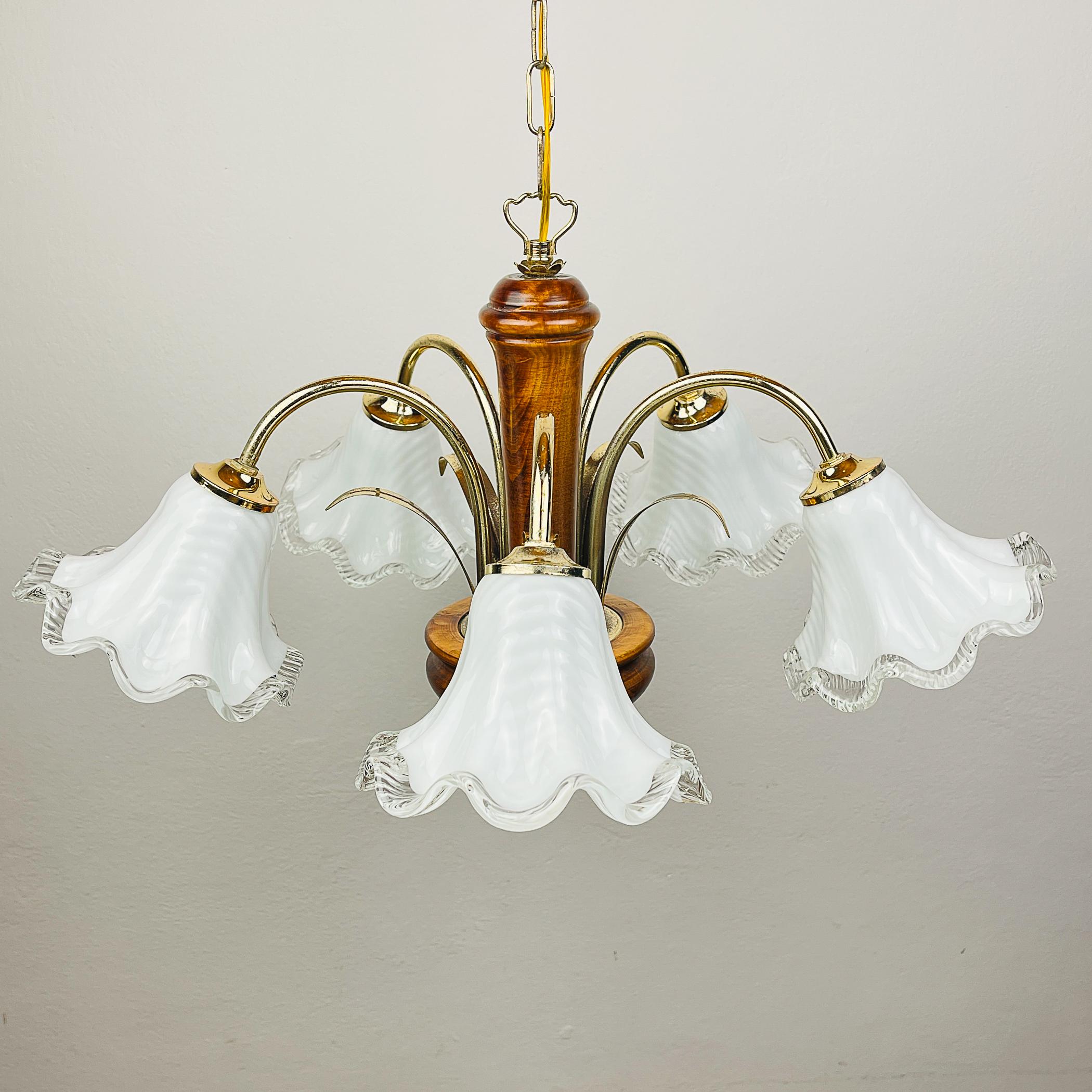 Vintage murano glass and wood chandelier Italy 1970s  For Sale 6