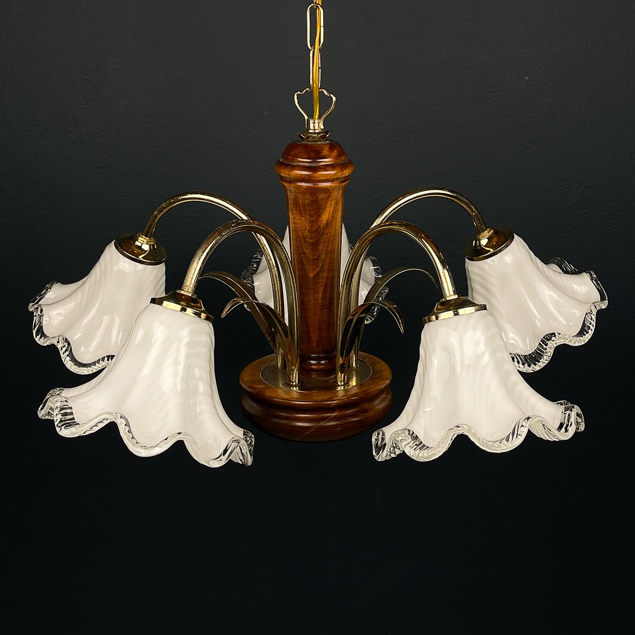 Vintage murano glass and wood chandelier Italy 1970s  In Good Condition For Sale In Miklavž Pri Taboru, SI