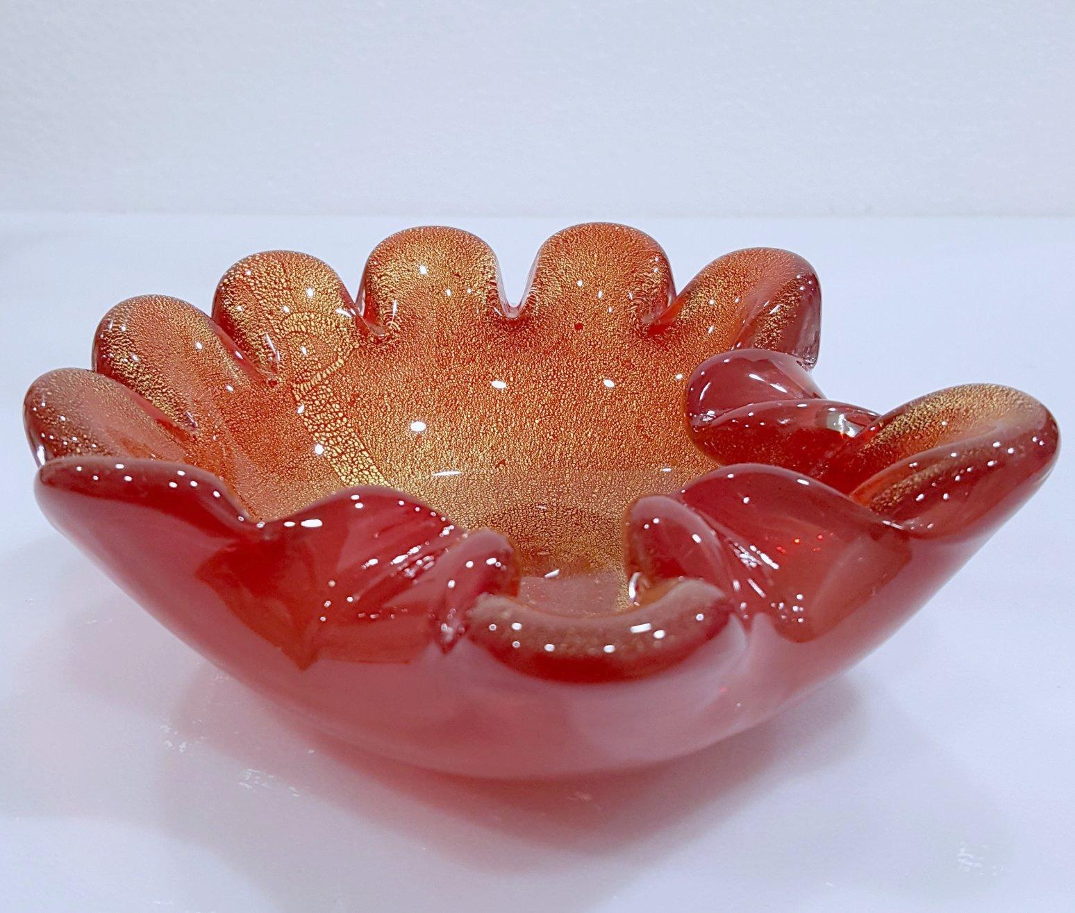 Italian Vintage Murano Glass Ashtray/Bowl with Gold Polveri (Barbini or Toso suspected)  For Sale