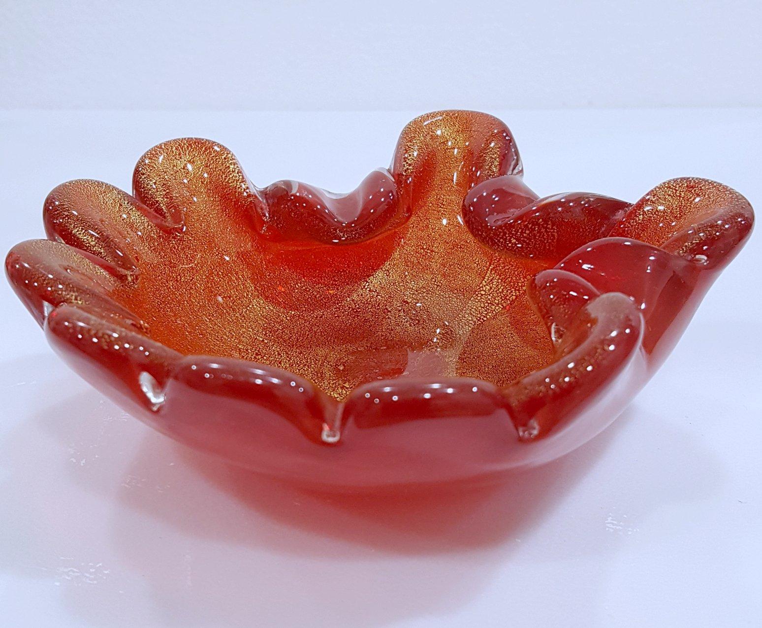 Vintage Murano Glass Ashtray/Bowl with Gold Polveri (Barbini or Toso suspected)  For Sale 1
