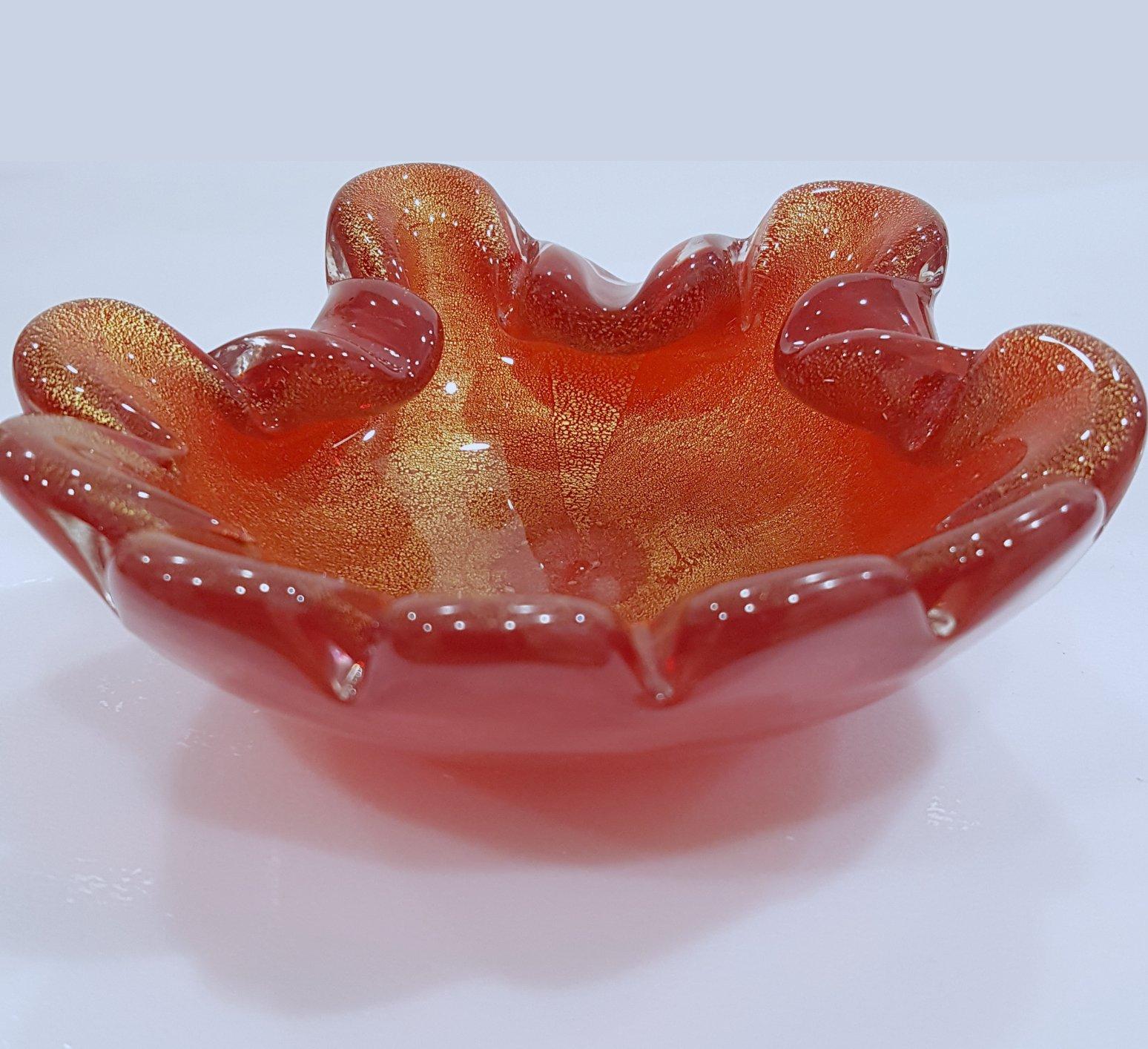 Vintage Murano Glass Ashtray/Bowl with Gold Polveri (Barbini or Toso suspected)  For Sale 2