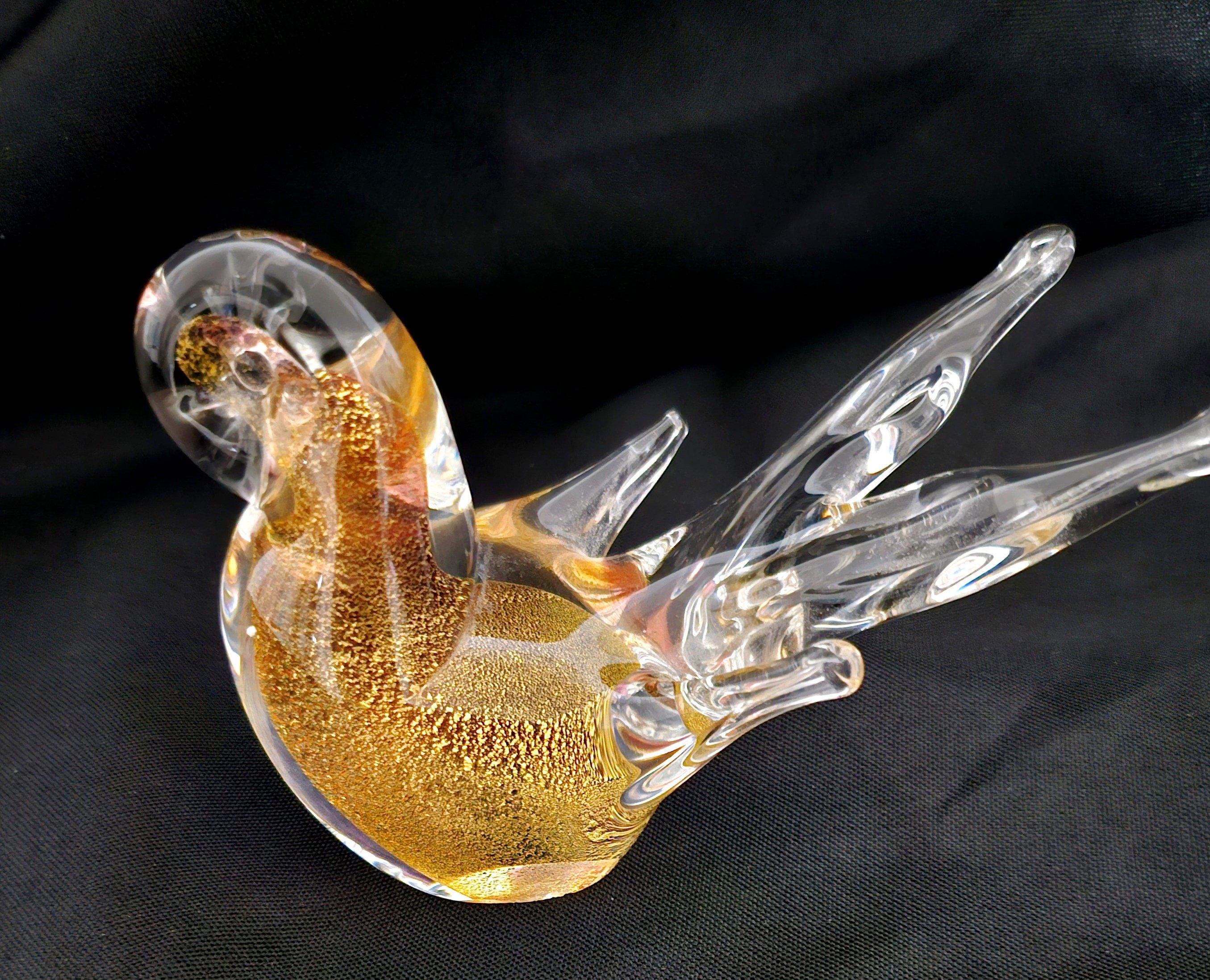 Mid-Century Modern Vintage Murano Glass Bird with Gold Polveri, by Rubelli For Sale