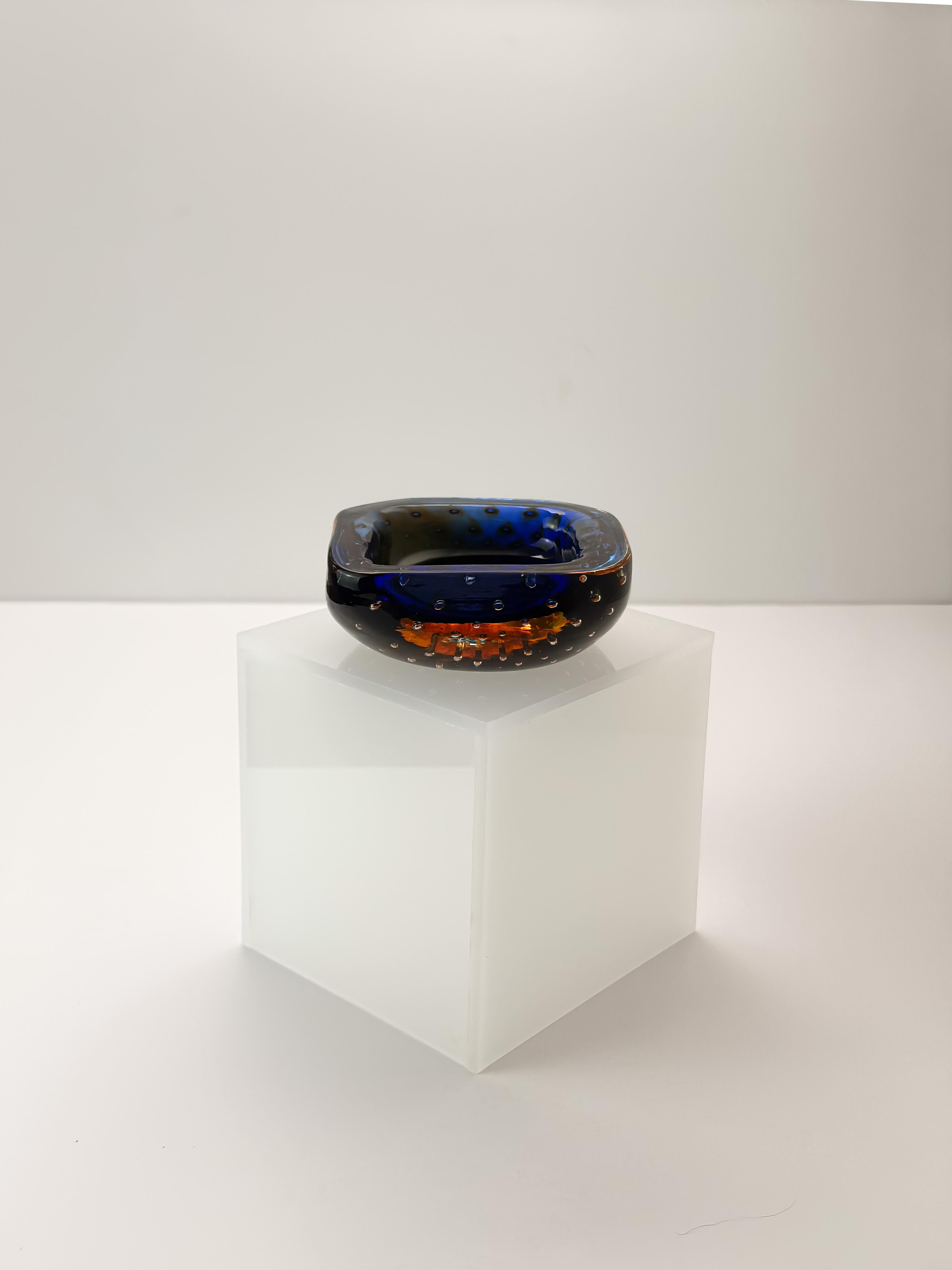 Poli Bol en verre de Murano bleu ambré, années 1960, Italie, attribué à Fratelli Toso en vente