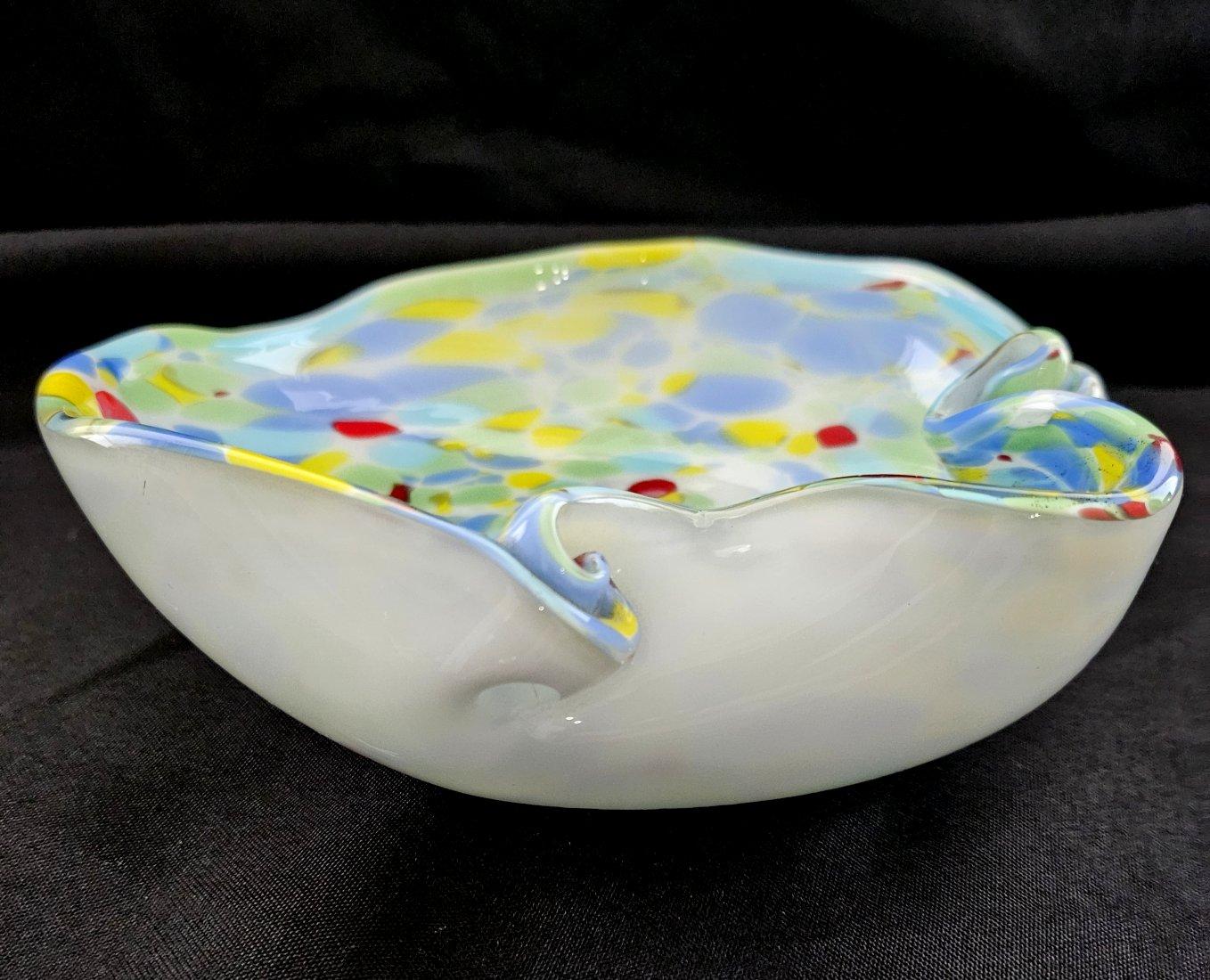 Mid-Century Modern Vintage Murano Glass Bowl by Fratelli Toso For Sale