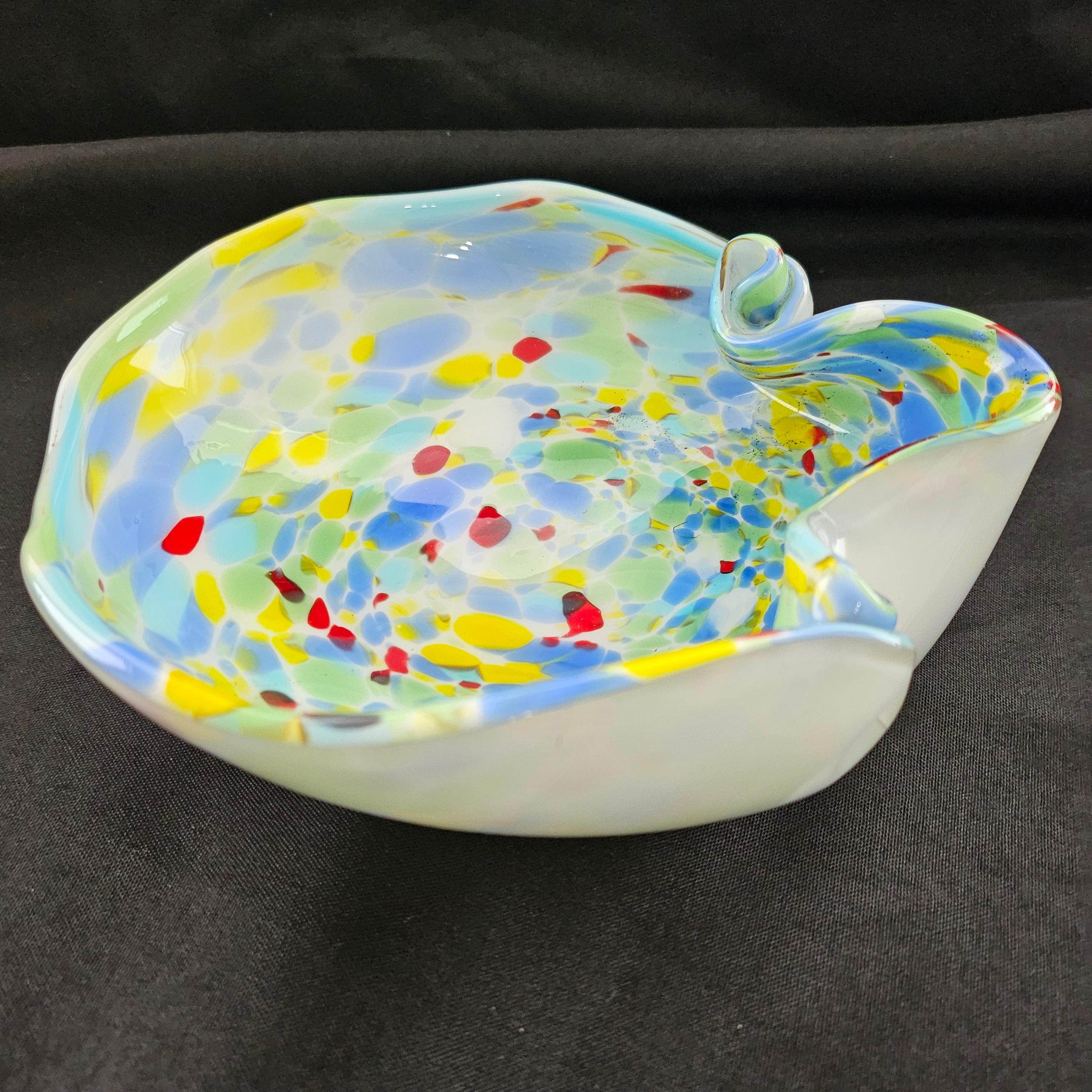 Vintage Murano Glass Bowl by Fratelli Toso For Sale 1
