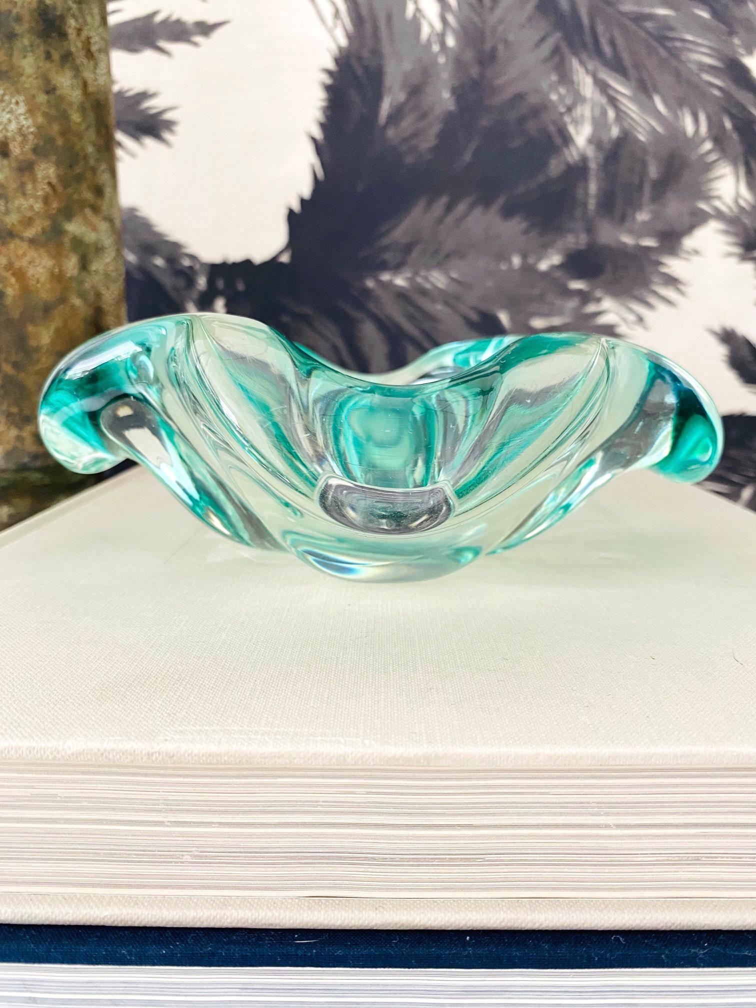 Seguso Murano Glass Bowl or Ashtray in Aqua, Italy, c. 1950s In Good Condition In Fort Lauderdale, FL