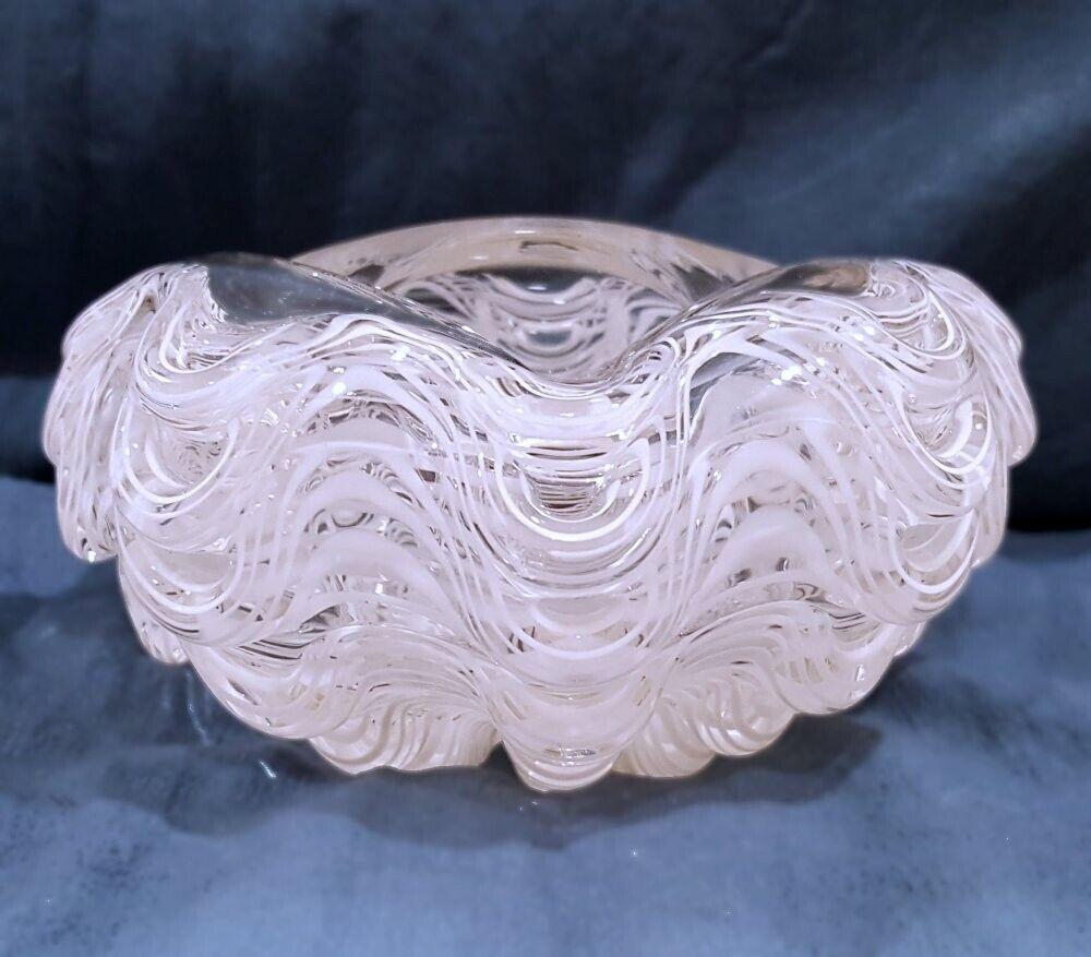 Other Vintage Murano Glass Bowl with Lattimo Filigrana - Ercole Barovier Assumed For Sale