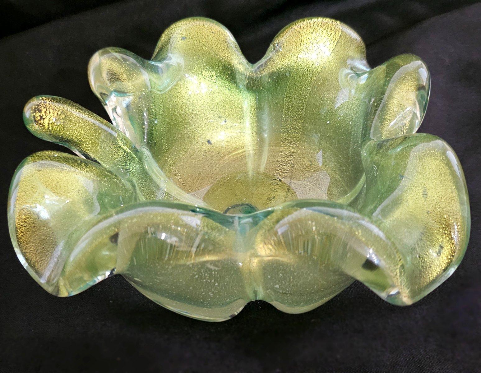 Other Vintage Murano Glass Bowl with Gold Polveri, Barovier & Toso (assumed)  For Sale