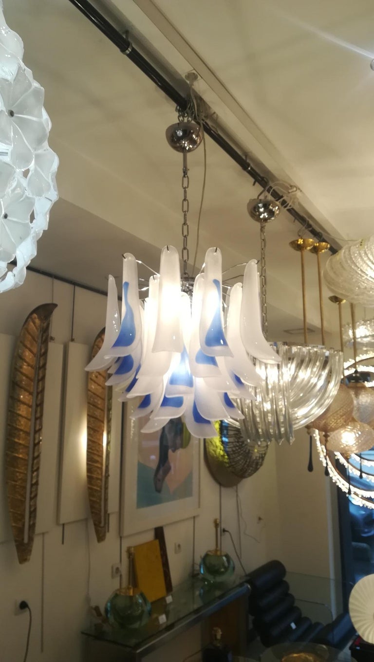 Vintage Murano Glass Chandelier by Novaresi In Excellent Condition For Sale In Saint-Ouen, FR